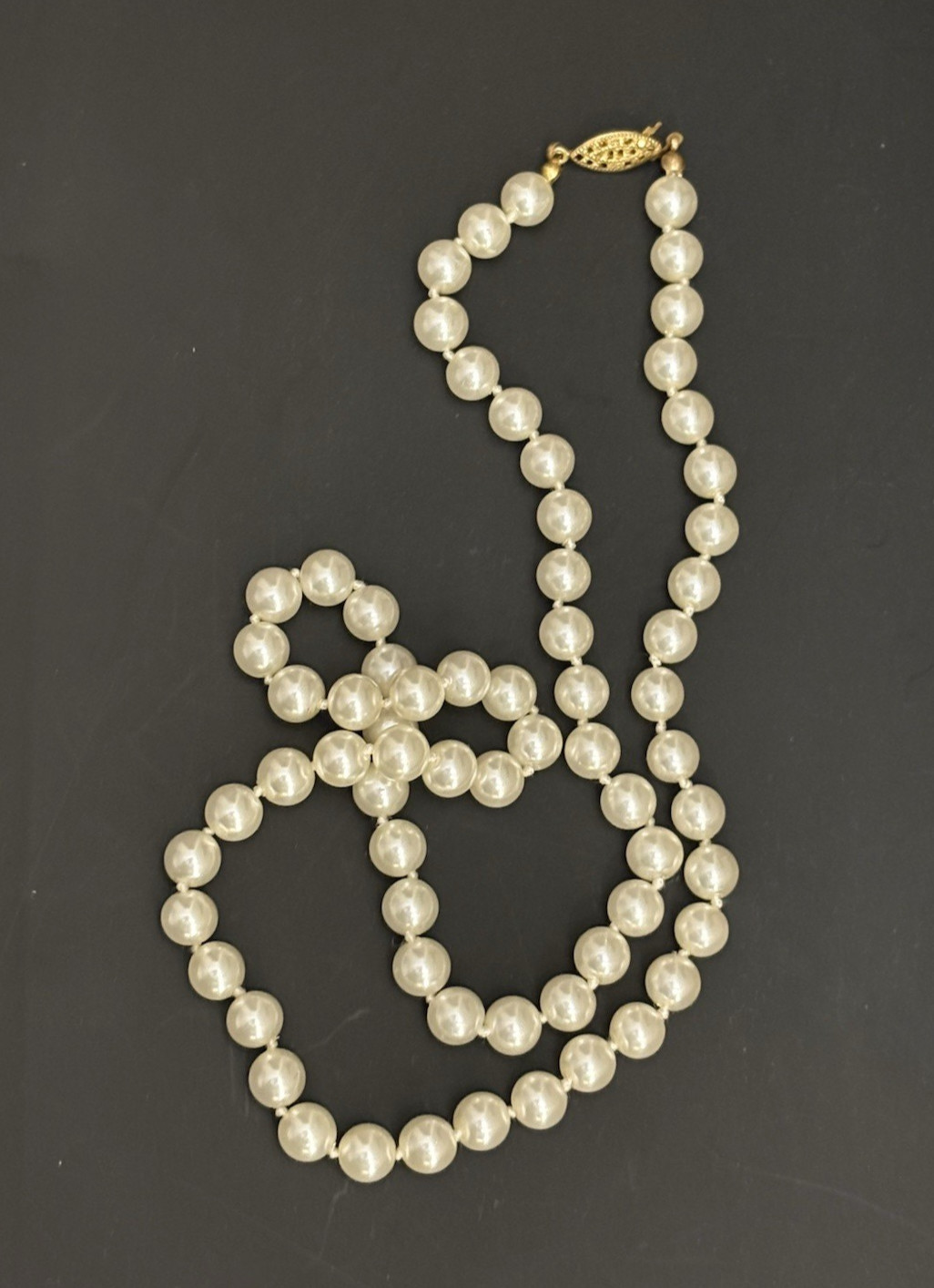 Vintage 24” Pearls 9mm Individually Knotted Unbranded Gold Plated Clasp 44g