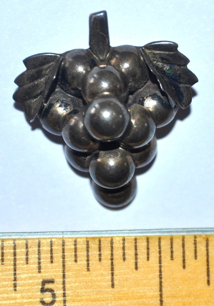 Vintage IGUALES HECHO Sterling Silver BROOCH / PIN 925 MEXICO grapes ANTIQUE!