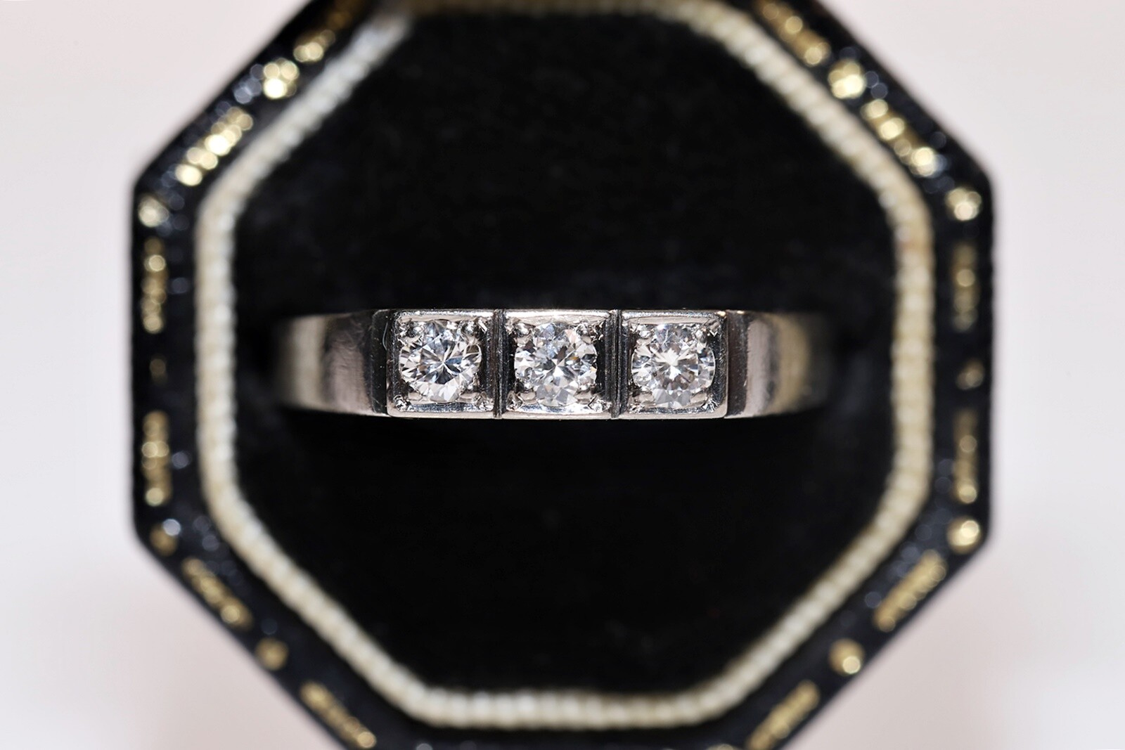 Antique Circa 1920s 18k Gold Natural Diamond Decorated Ring