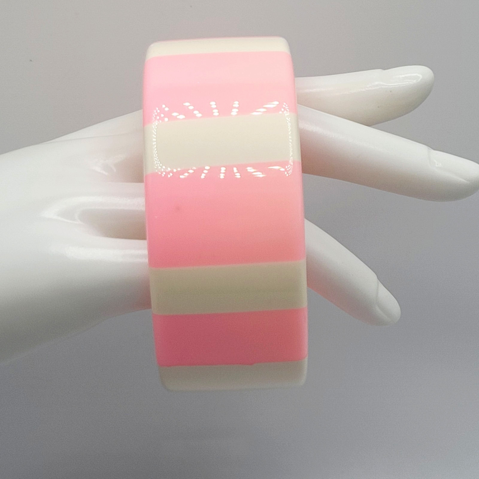 Bright Bubble Gum Cotton Candy Cream Stripe Chunky Acrylic Vtg Bangle Bracelet