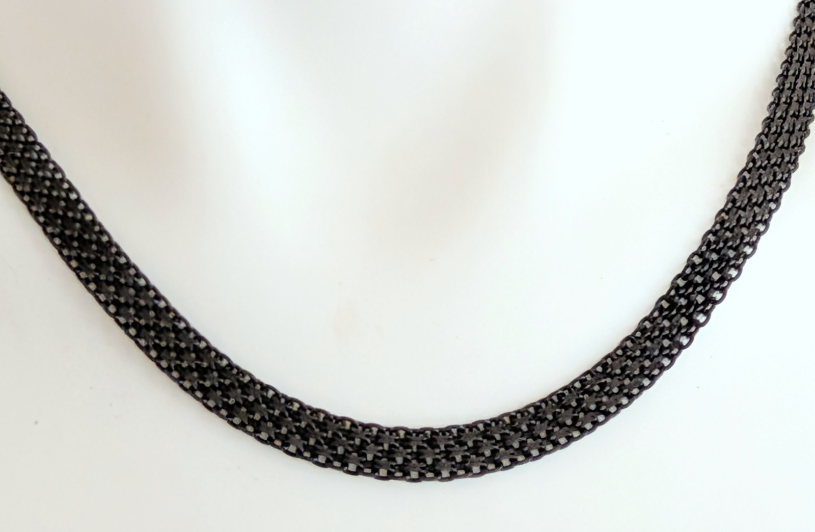 Beautiful Vintage Italy 925 Sterling Silver Black Enamel Mesh Chain Necklace 20″