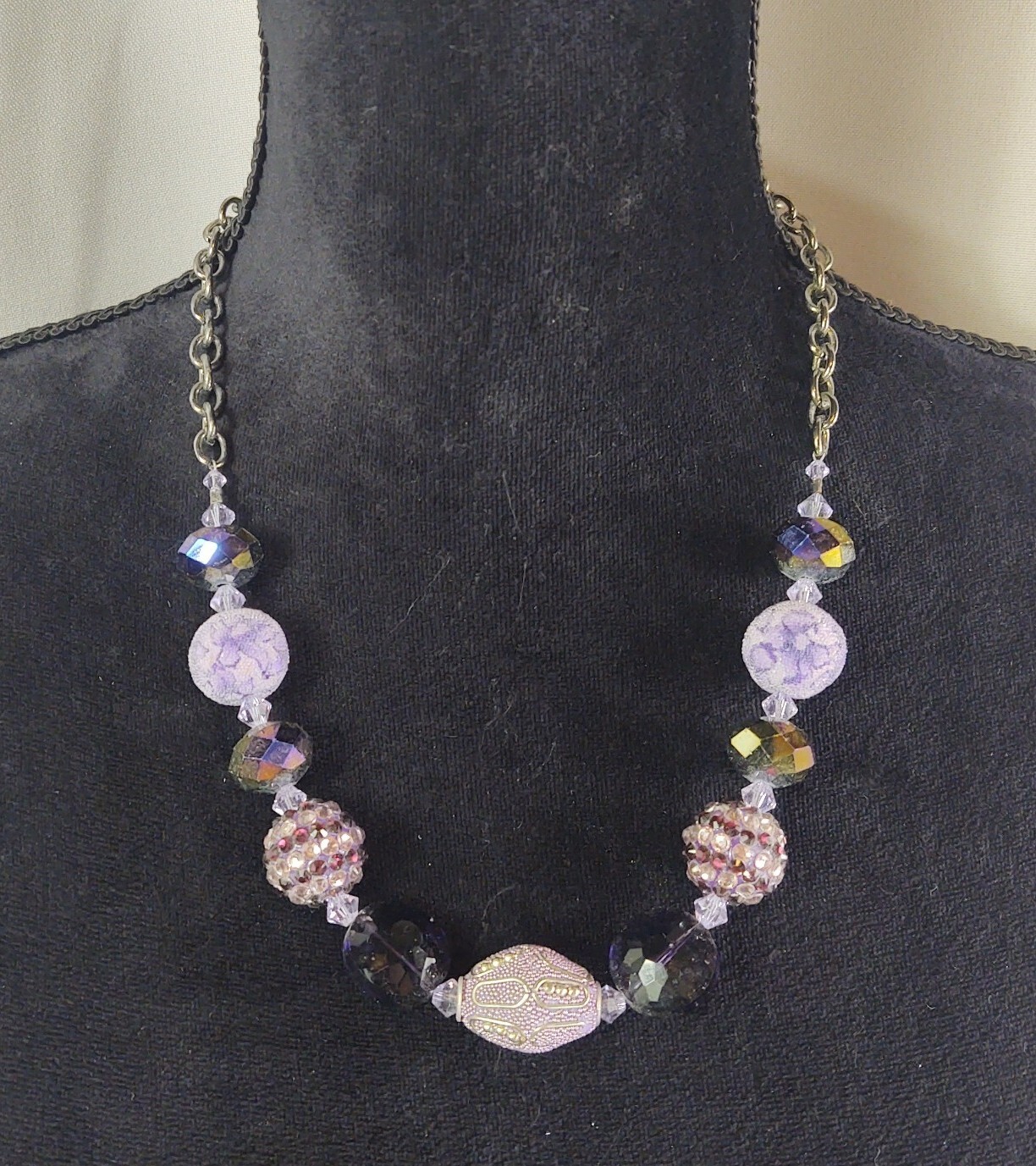 Vintage Beaded Necklace Silver Tone Purple Beads Crystals Toggle Closure Jewelry