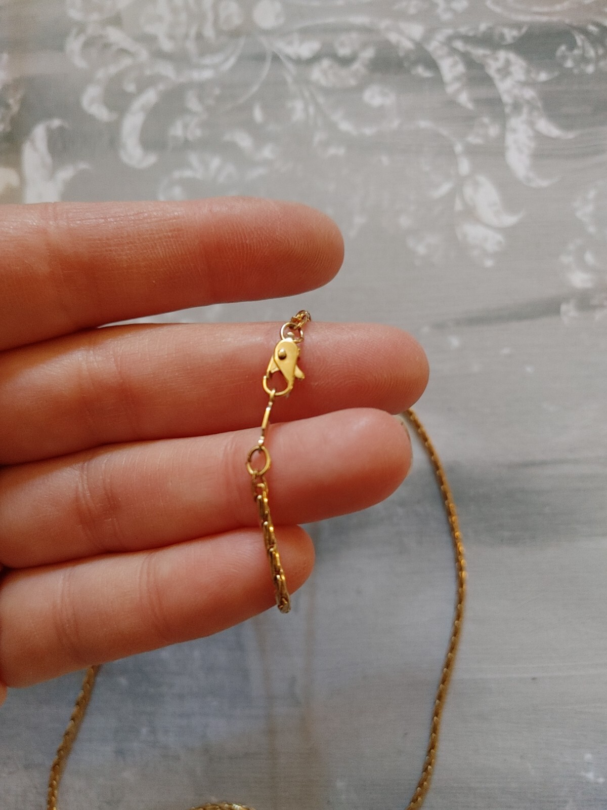 Vintage Necklace Chain gold plate metal marked 24kgl 2mm Byzantine 17 3/4″
