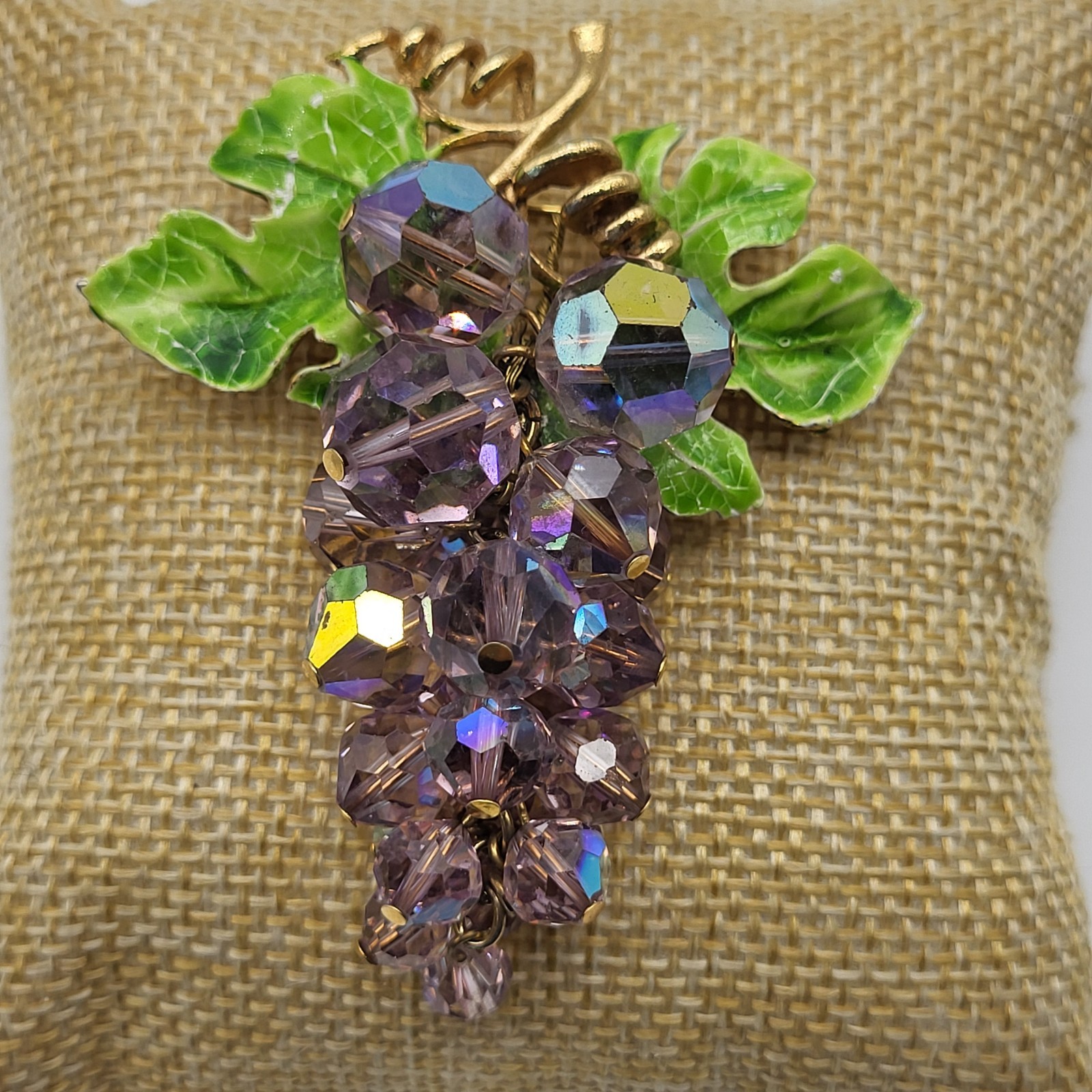 Lovely vintage Purple Crystal grape cluster dangle brooch enamel leaves cracked