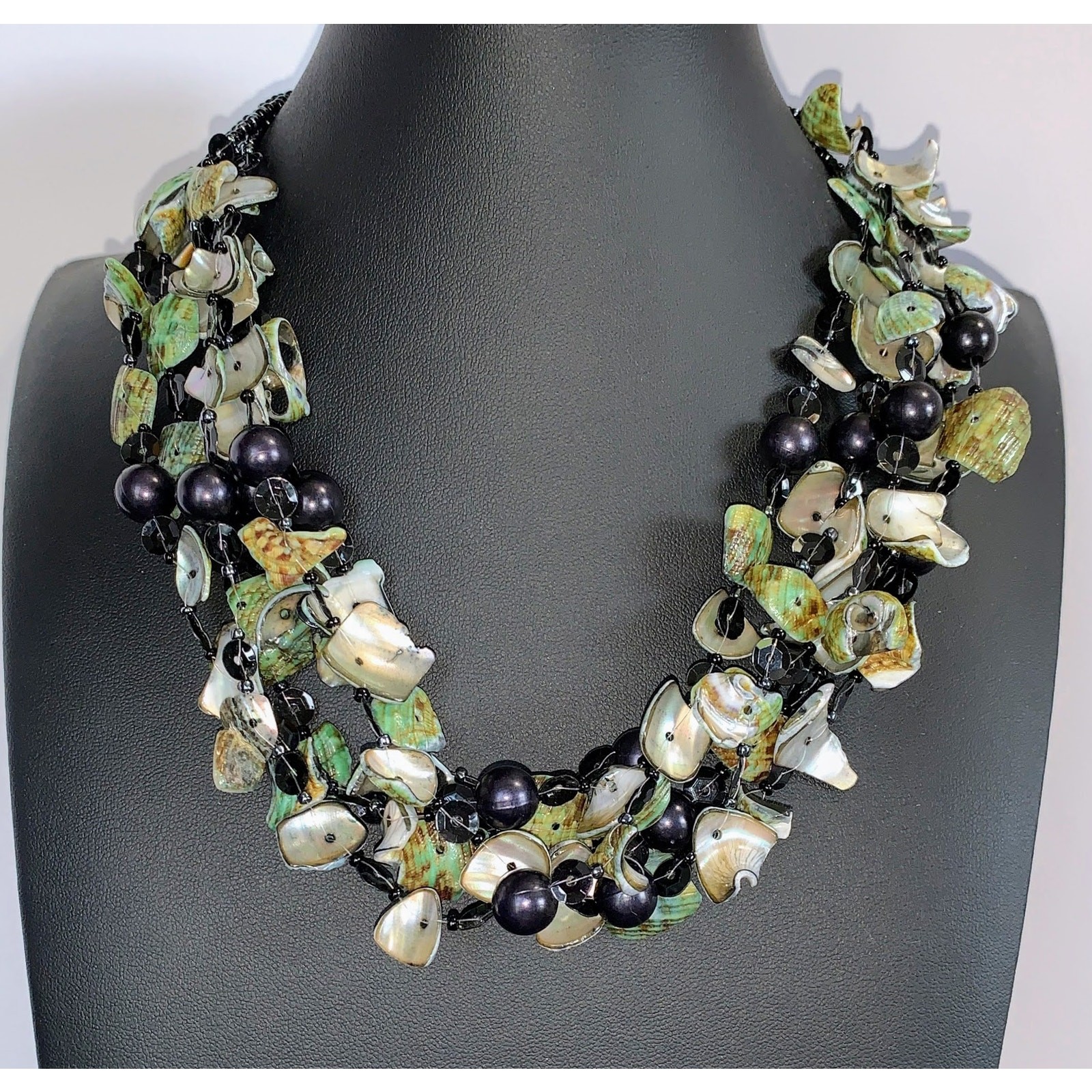 Vintage Green Shell Multi-Strand Statement Necklace – Midnight Tide