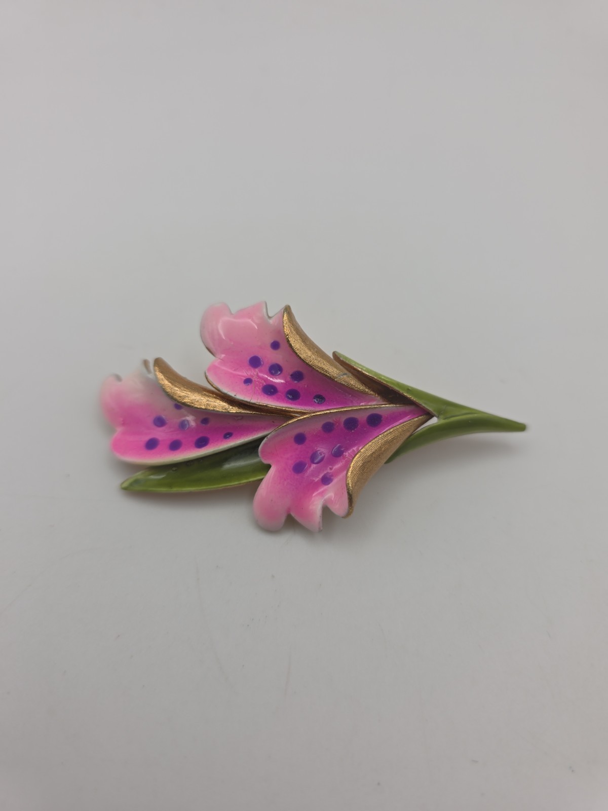Vintage Corocraft Enameled Pink Purple Lily Orchid Retro Brooch Gold Tone Signed