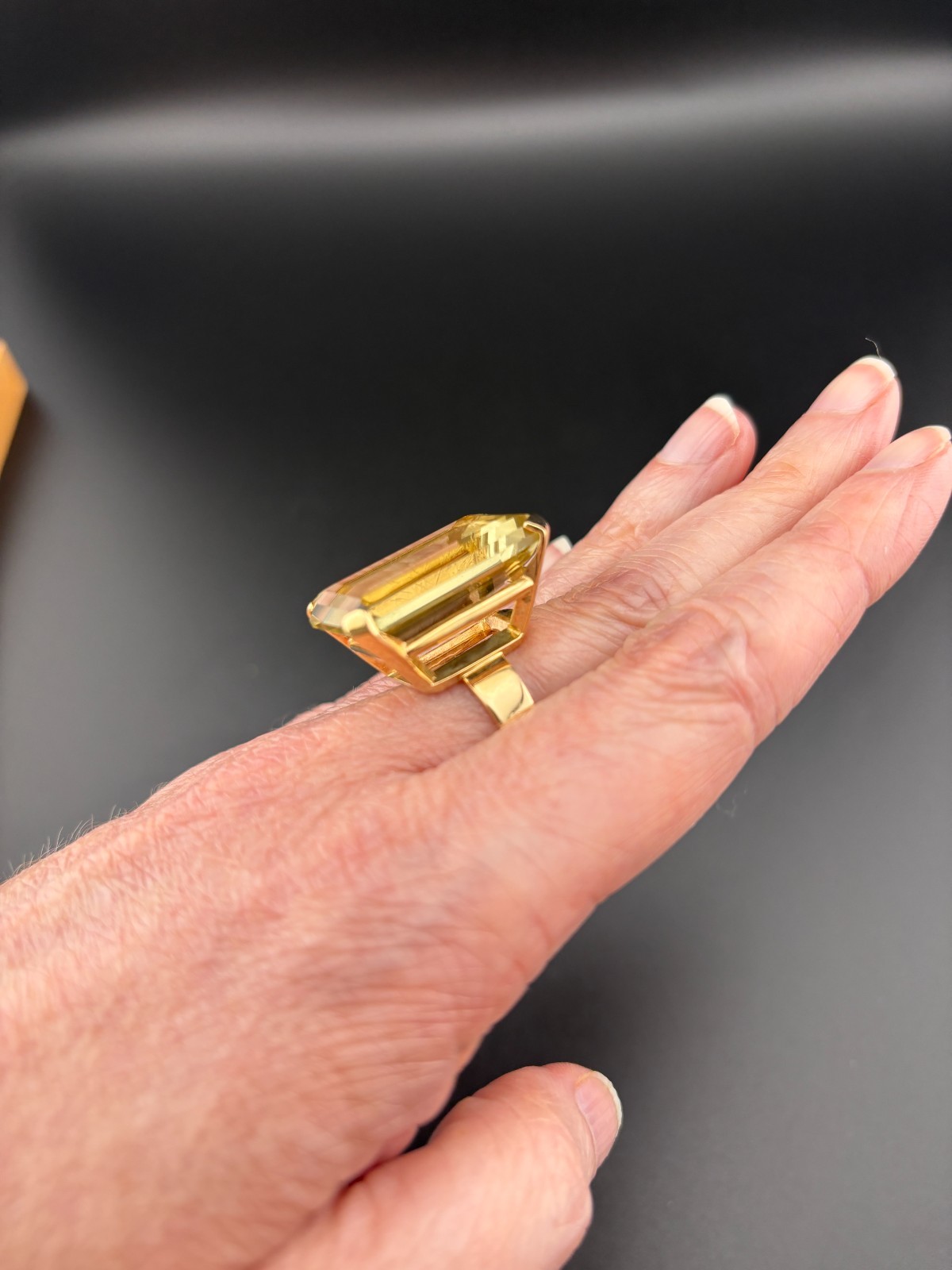 Vintage 18k Gold Large Emerald Cut Quartz Cocktail Ring 13.77g Statement Ring
