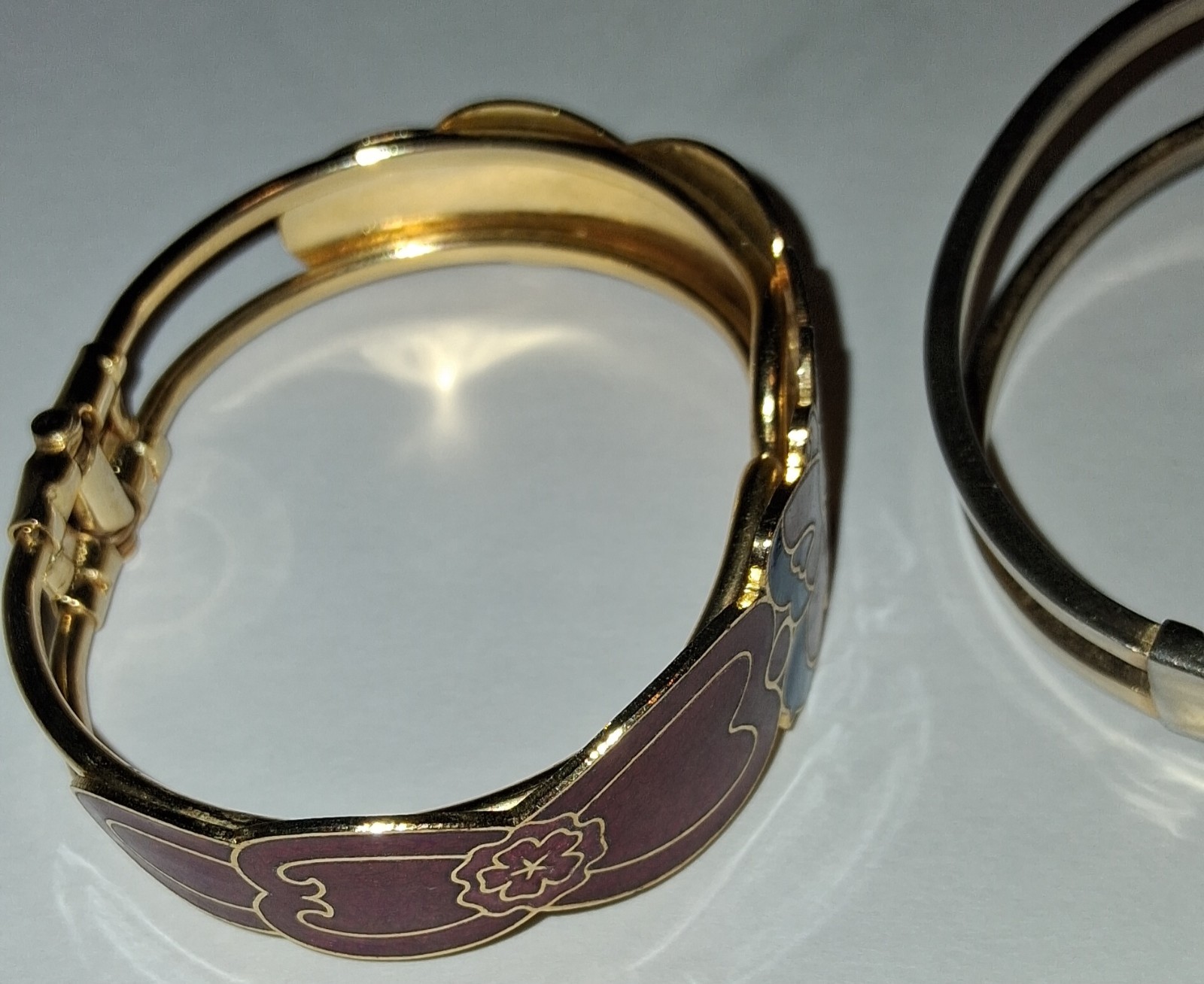 Lot of 2 Bangle Cuff Hinged Bracelets Gold Tone Fashion Butterfly/Amethyst Vtg