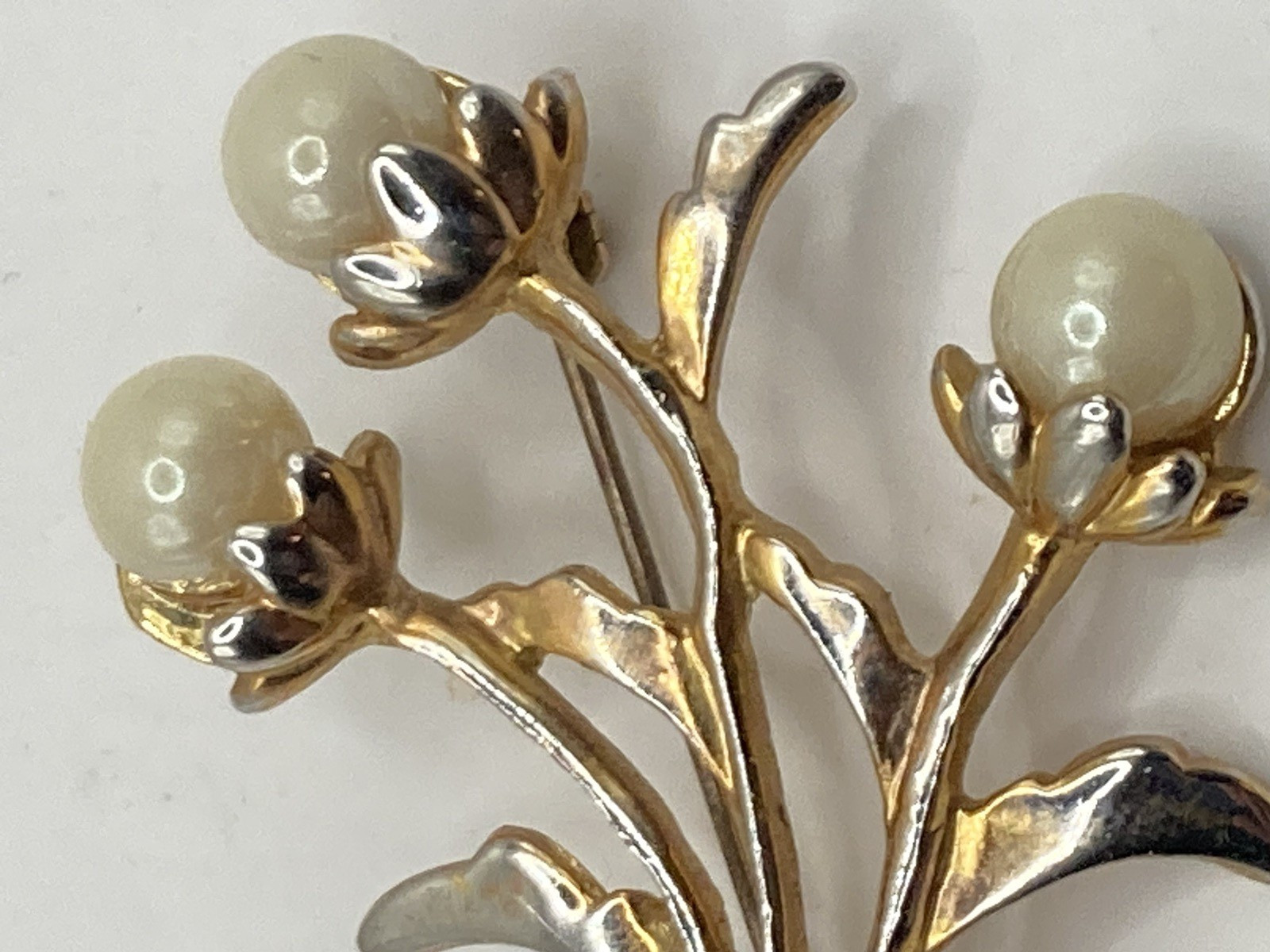 Vintage Gold-tone Faux Pearl Floral Bouquet Brooch