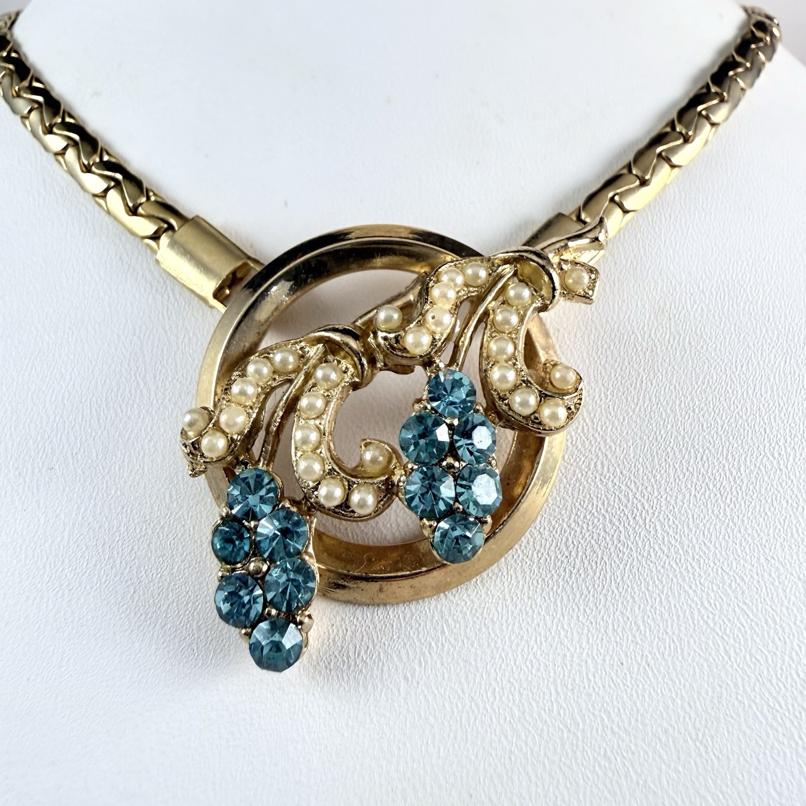 Vintage Aqua Blue Rhinestone Faux Pearl Flower Gold Tone Necklace 16.5″