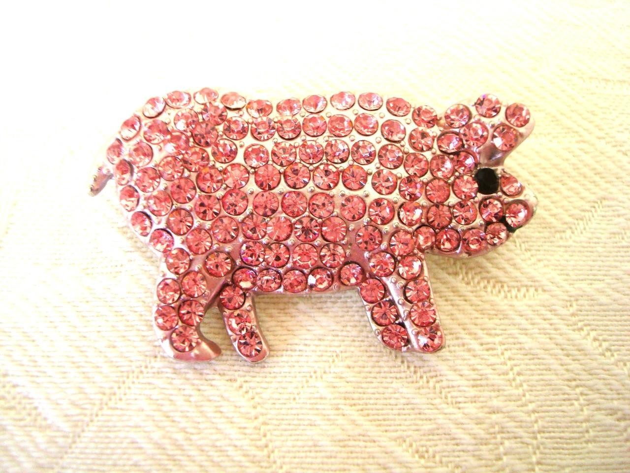 Silver Tone Pig Piggy Pin Brooch With Pink Rhinestones Black Eye KJ