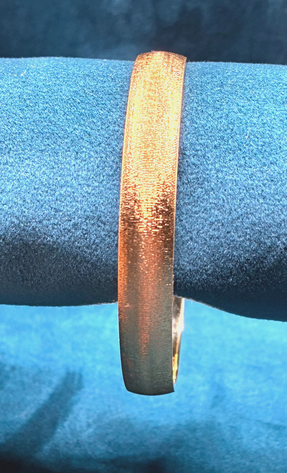 Vintage Monet Gold Tone Bangle Bracelet Brushed Finish Estate Jewelry 7 3/4″