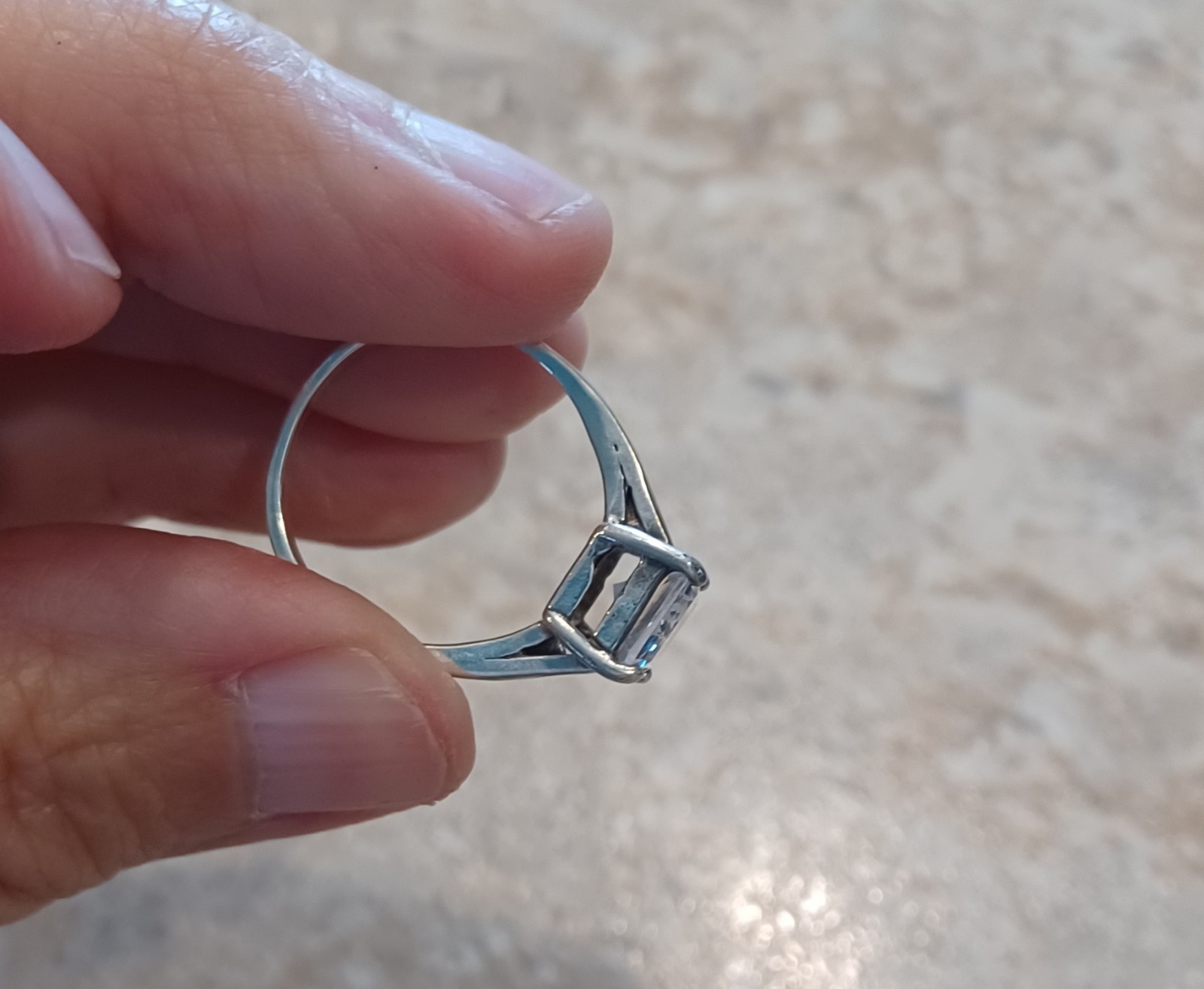 925 STERLING SILVER Ring Cubic Zirconia Stone sz about 7 1/2