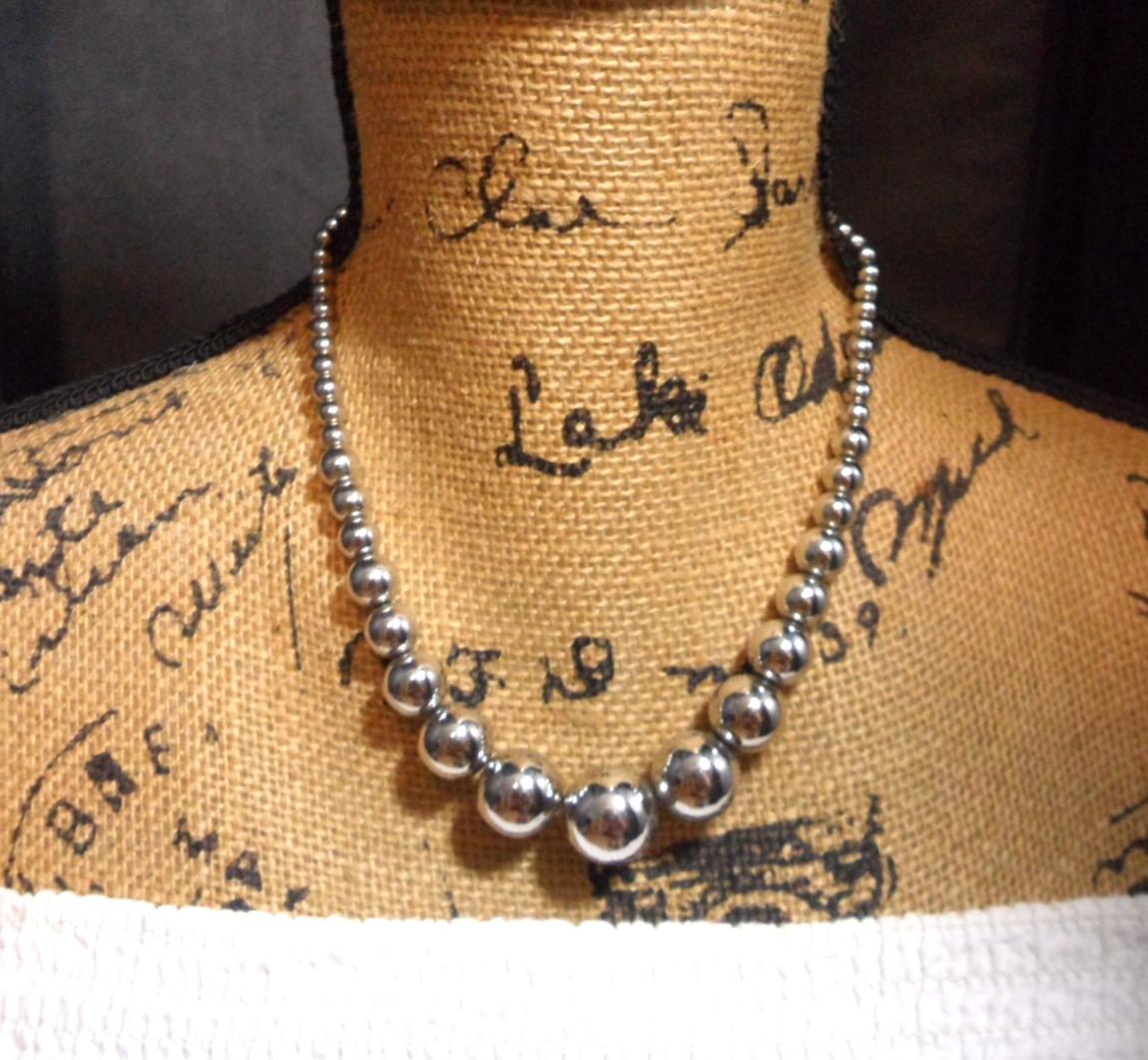 Vintage Beaded Necklace Silver Tone Metal Spheres Granny Cottage Core Retro 18″