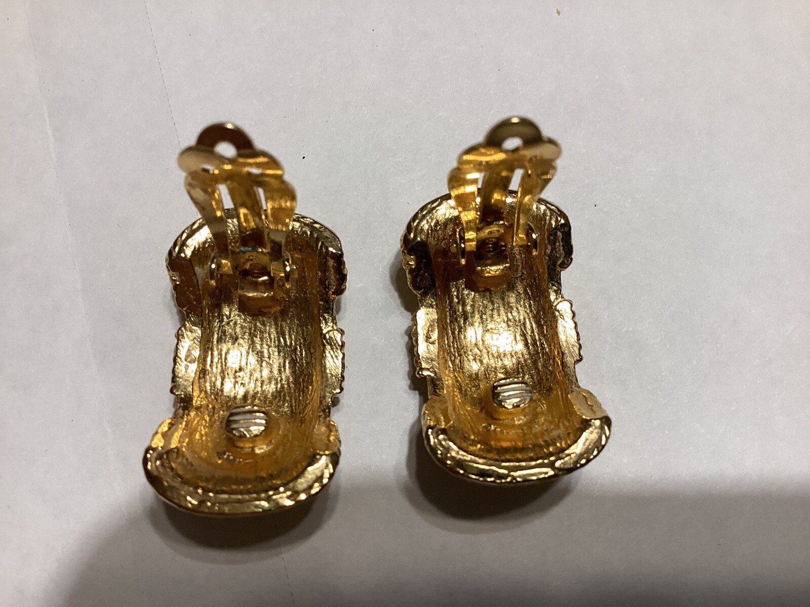 Gay Boyer Gold Tone Oval Rope Clip On Earrings Vntage Signed