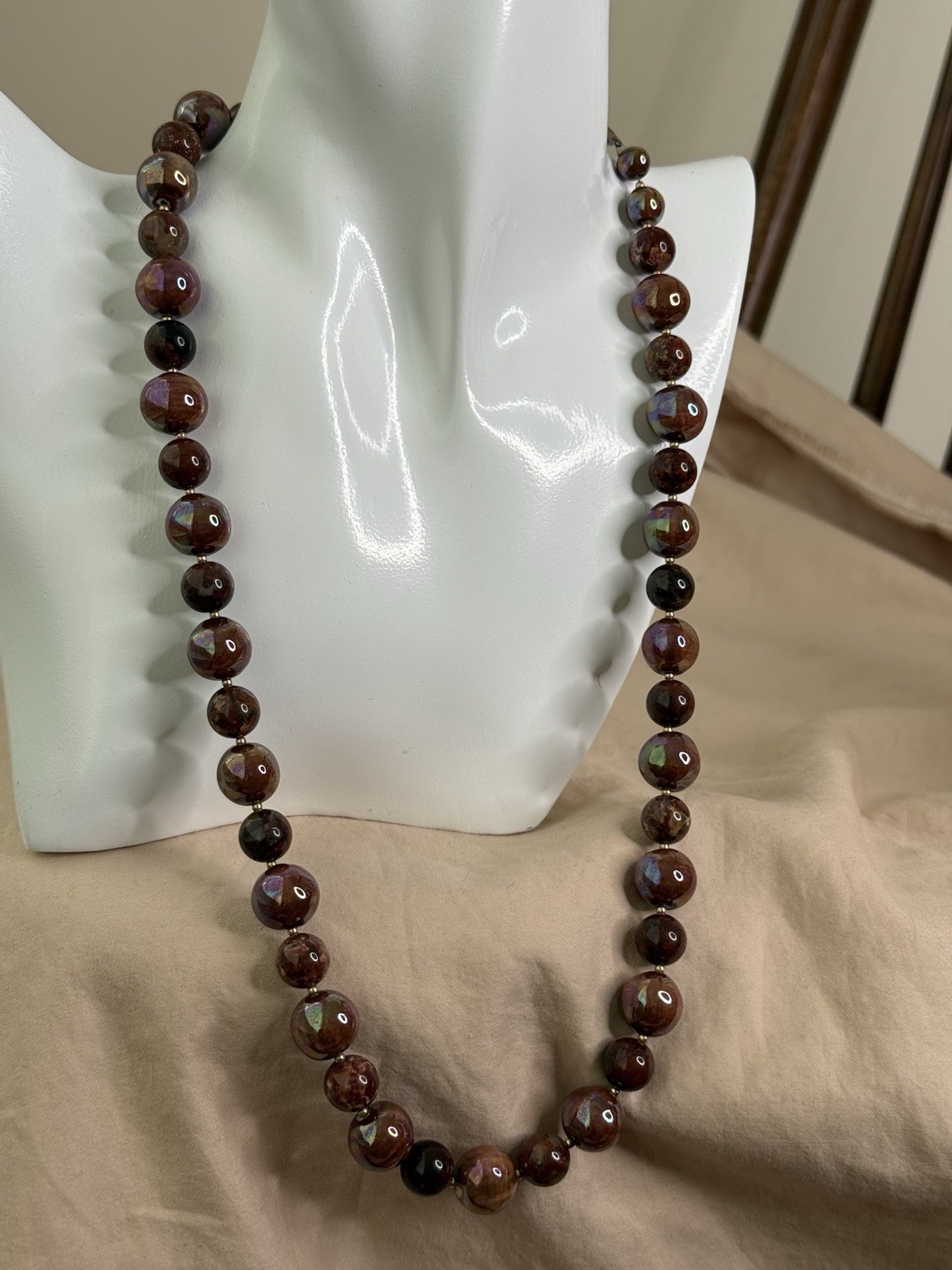 Vintage Graduated Marbled Bead Necklace Brown Red Iridescent 24” USA Pat