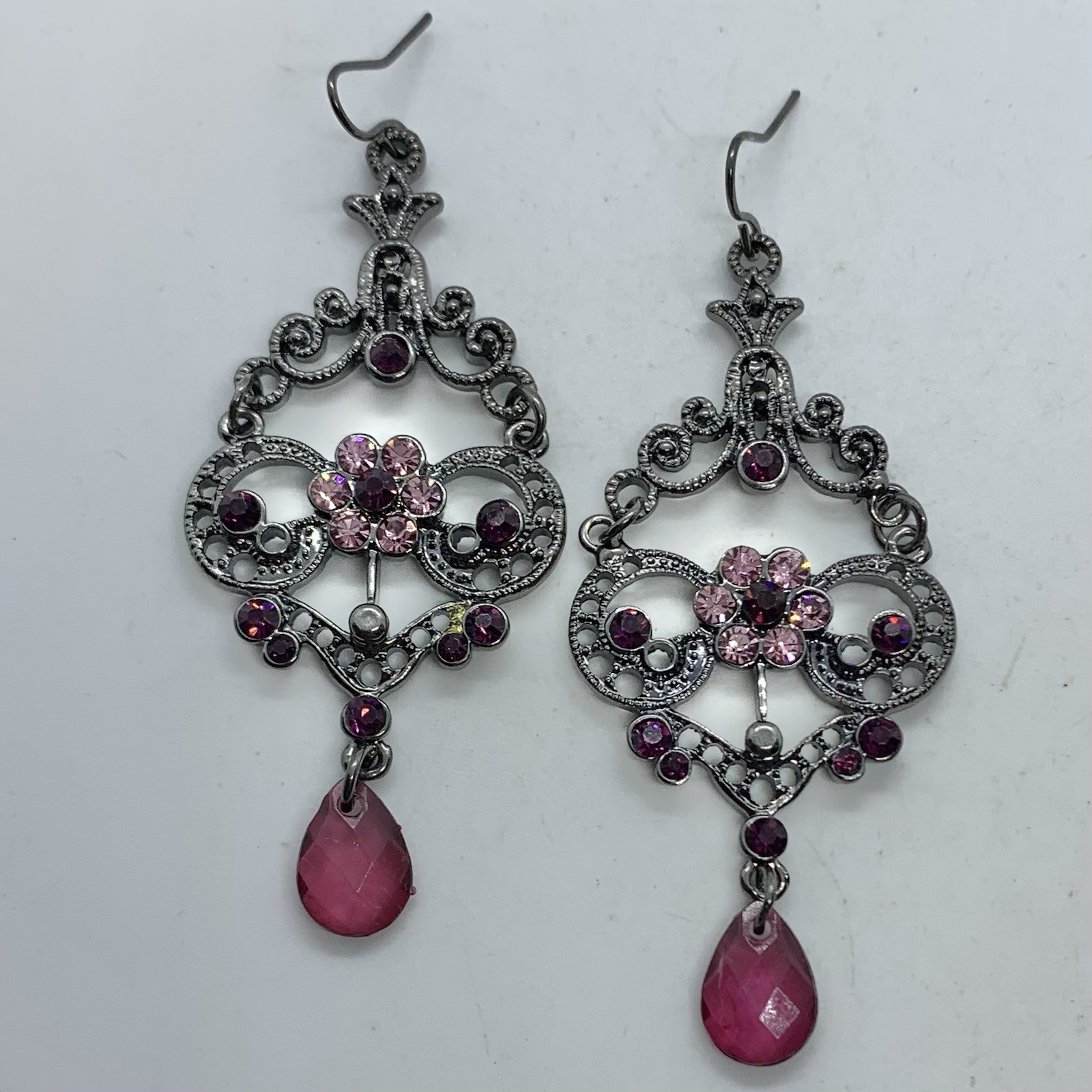 Vtg Art Deco Style Pink Purple Rhinestone Gunmetal Chandelier Earrings Hook
