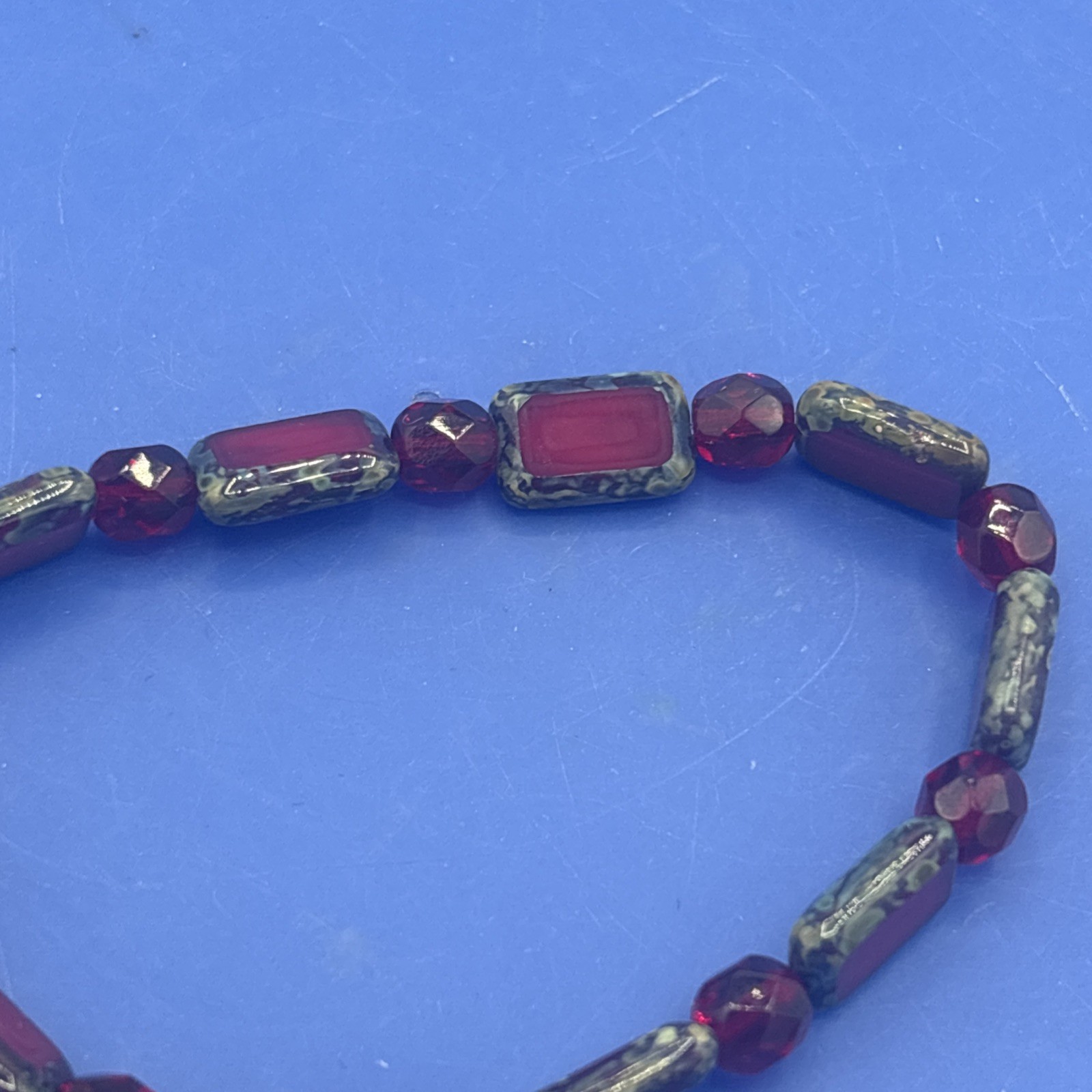Vtg Red Glass Stretch Bracelet Faceted Beads Painted Earthy Rectangular Accents