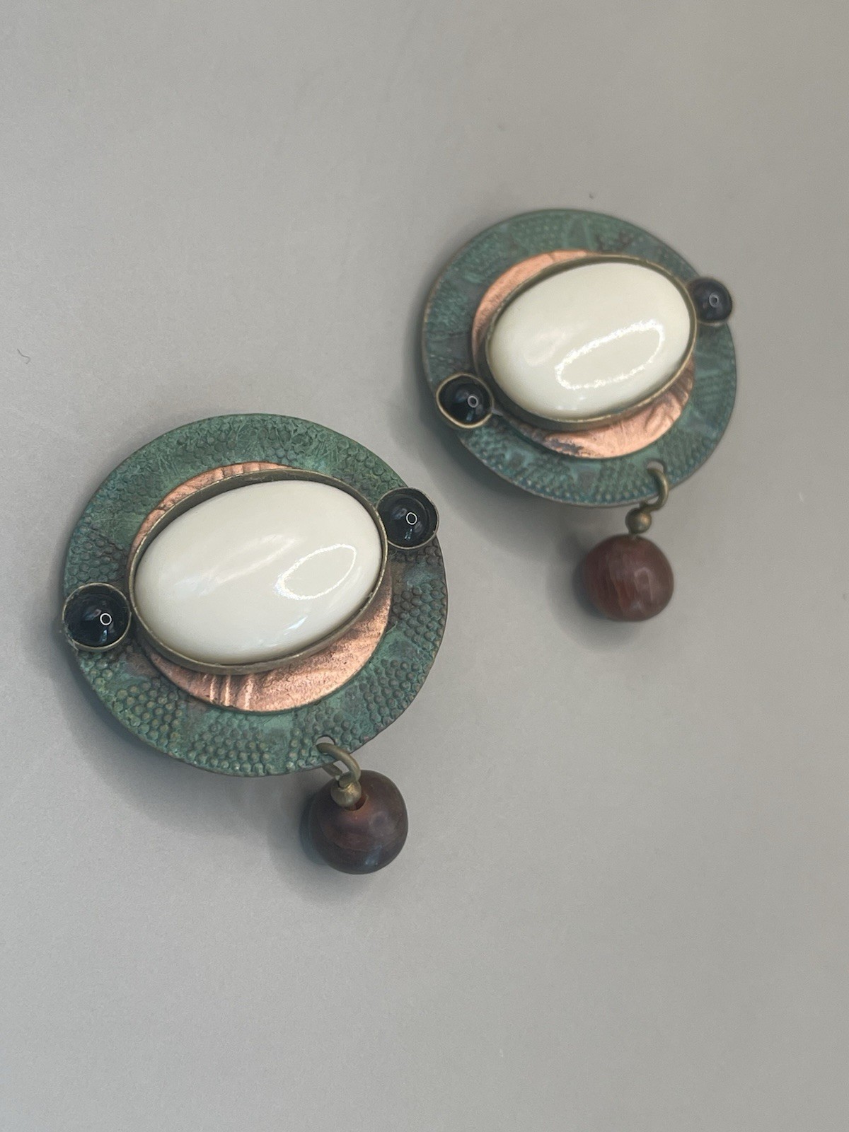 Vintage Two Tone Metal White Ceramic Center Wood Beaded 1.4” Clip On Earrings