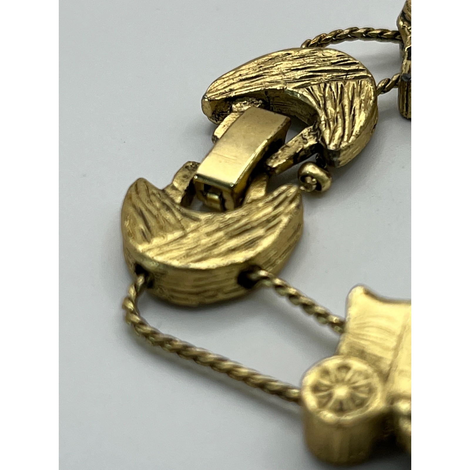 Vintage 1995 BG Western Slide Charm Bracelet Gold Tone Cowboy Boot Hat Wagon