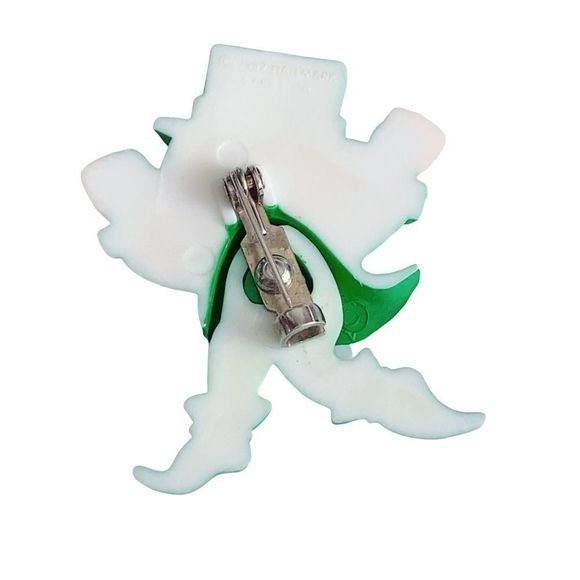 1982 Hallmark PIN St Patrick LEPRECHAUN Movement Vintage Irish Holiday Brooch