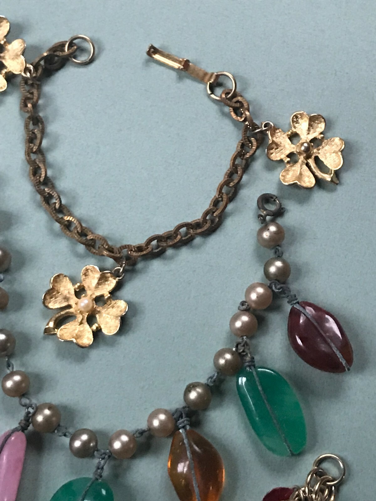 Vintage Lot of Variety Goldtone Four Leaf Clover Wire Wrapped Glass Charm Bracel