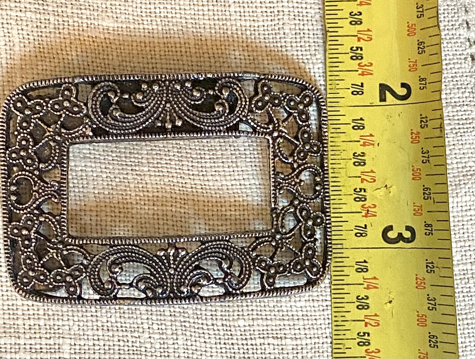 VINTAGE EDWARDIAN VICTORIAN STYLE PEWTER ORNATE SHOE, DRESS OR FUR CLIPS