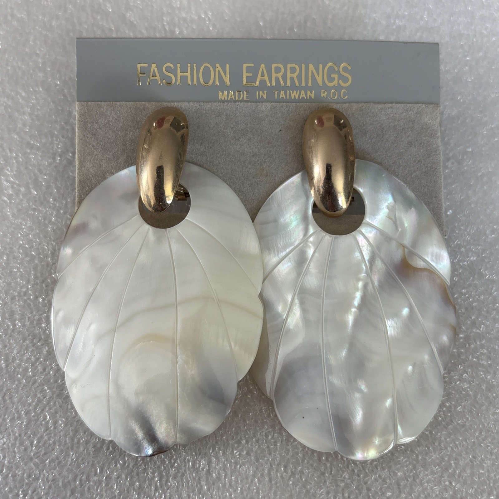 Vintage Gold Tone & Iridescent Mother Of Pearl Door Knocker Pierced Earrings NEW