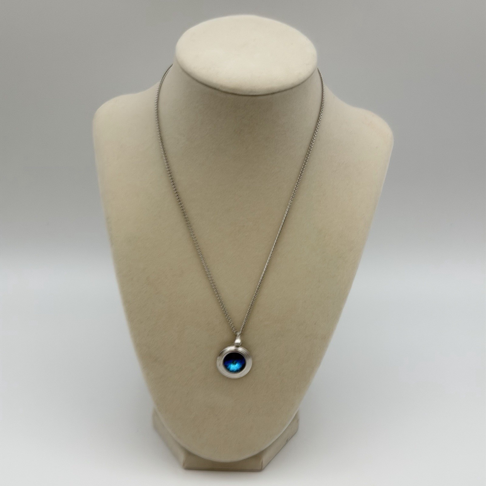 Vintage 1971 Sarah Coventry Liquid Lights Blue Rivoli Pendant Necklace