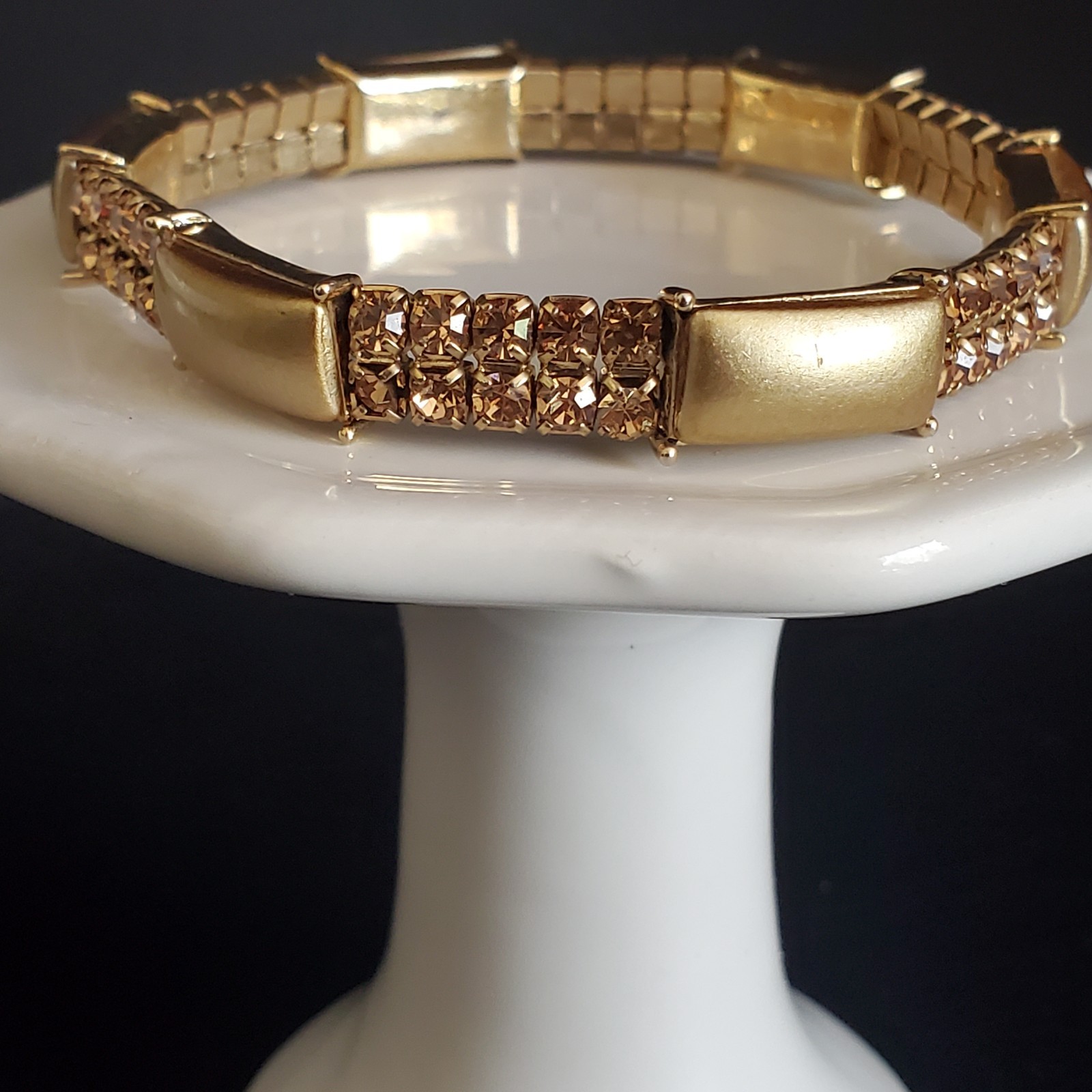 Vintage Monet Amber Rhinestone Brushed Gold Stretch Tennis Bracelet 80’s