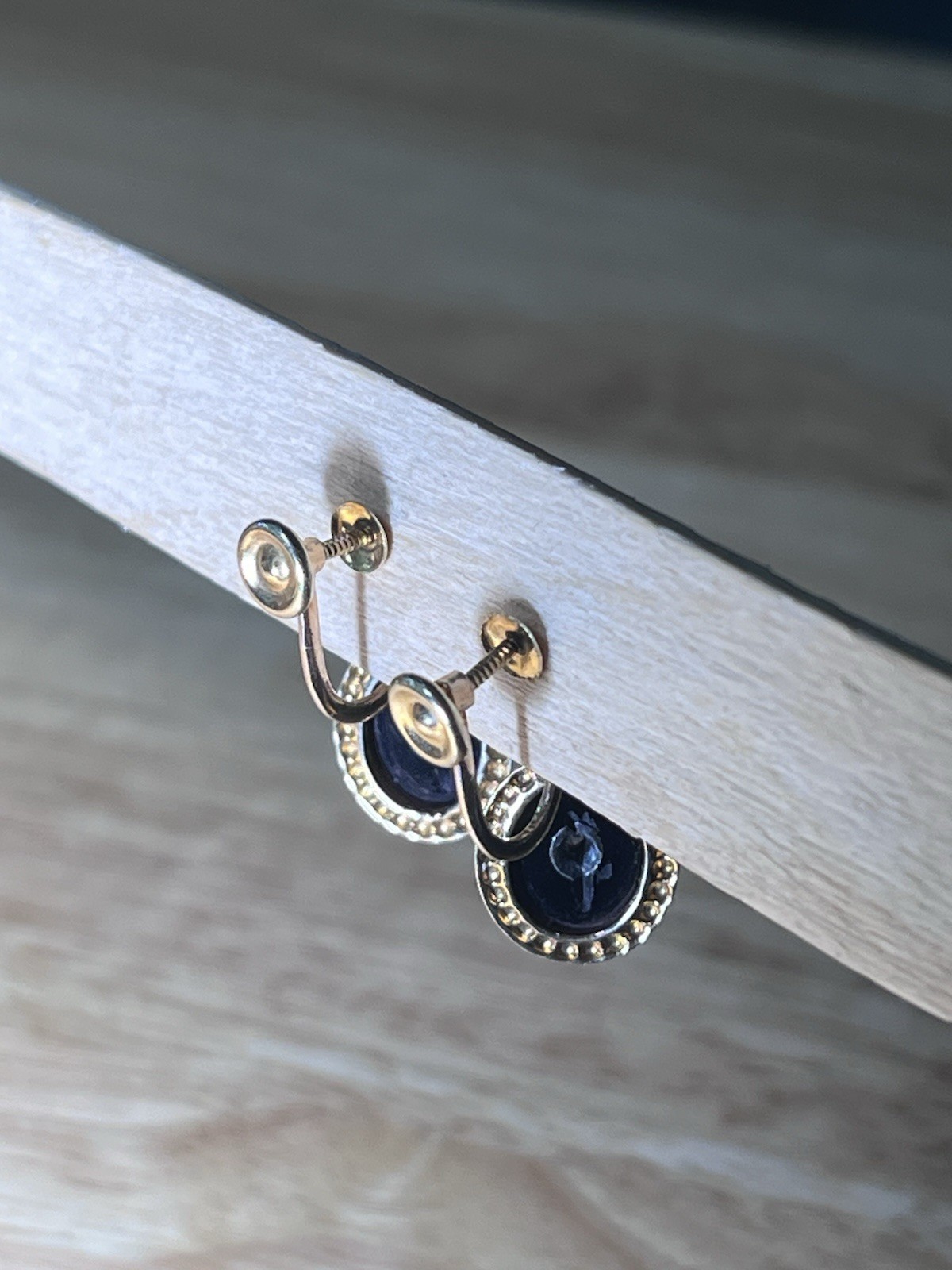 Vintage Art Deco Screw Back 10K Yellow Gold Black Onyx and Diamond Earrings 2.6g
