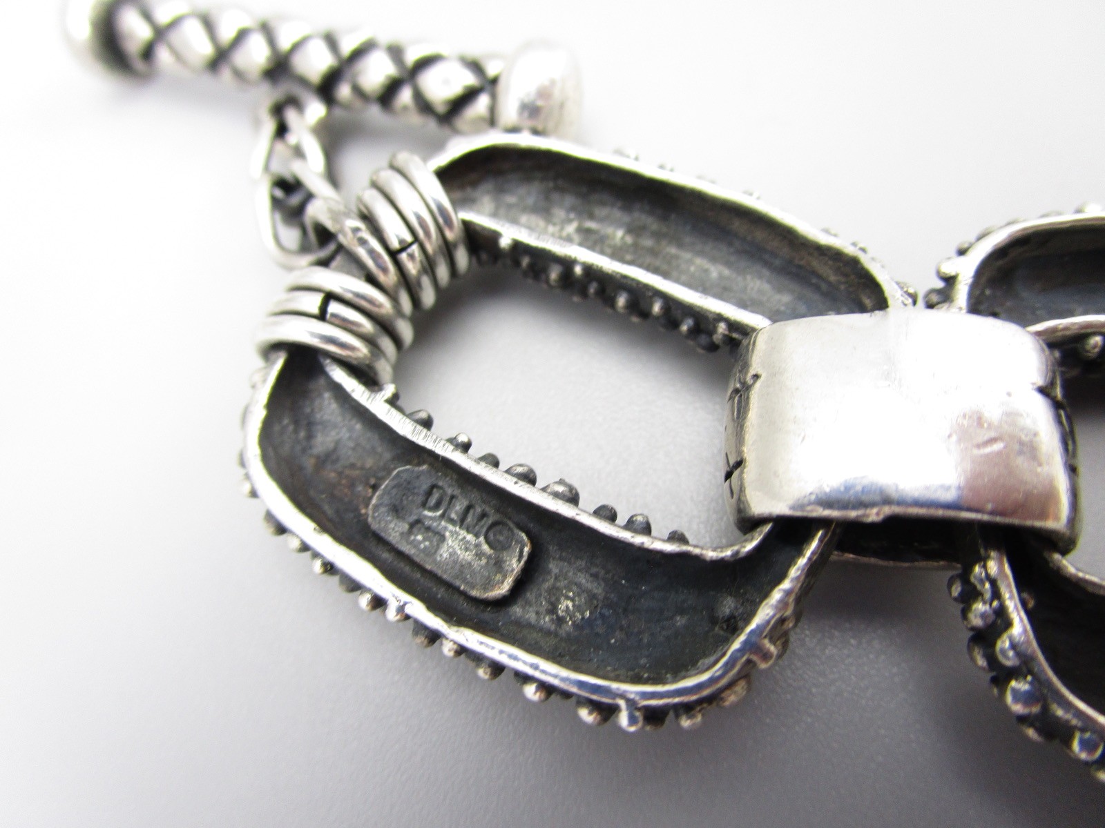 BEAUTIFUL HEAVY DIAN MALOUF TEXTURED LINK STATEMENT BRACELET 81 GRAMS