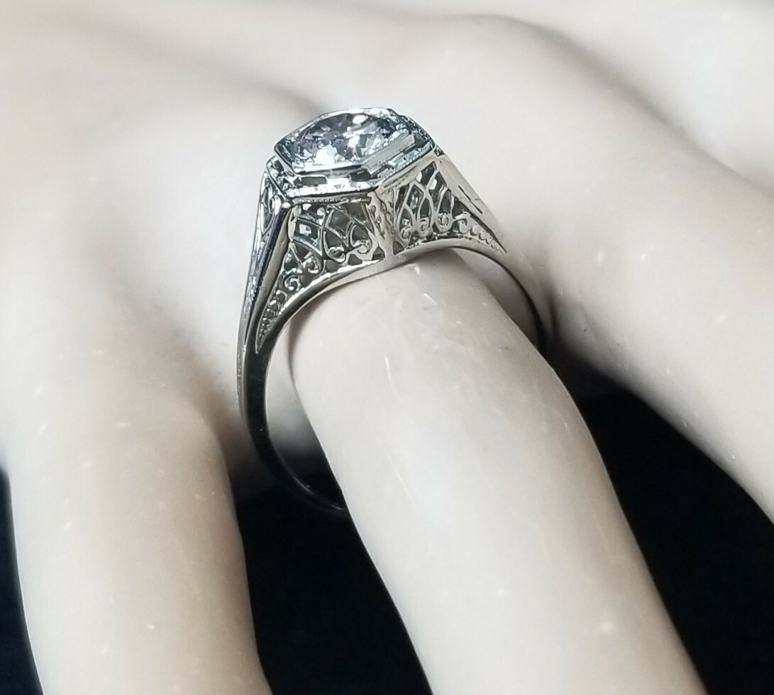 18k White Gold Vintage Engagement Ring 1.10ct.Euro Cut Round Champagne Diamond