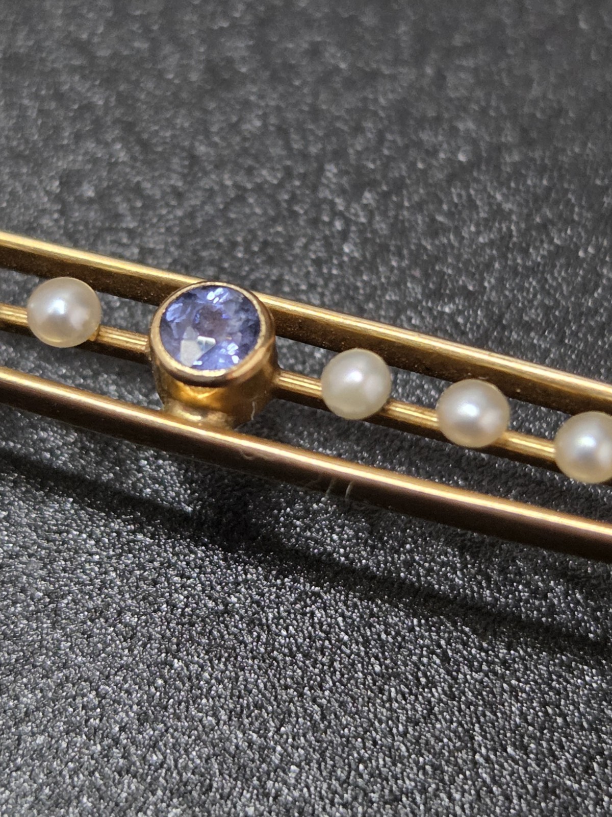 14K Yellow Gold Edwardian Topaz Pearl 2-1/4″ Bar Pin 3.3g Vintage