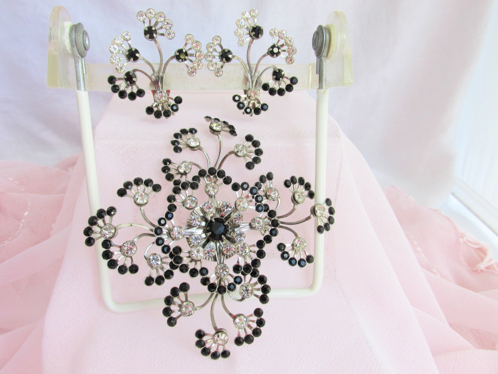 Vintage Explosion of Black & Clear Rhinestones 3.5″ Pin Earring Set Tiered 3D