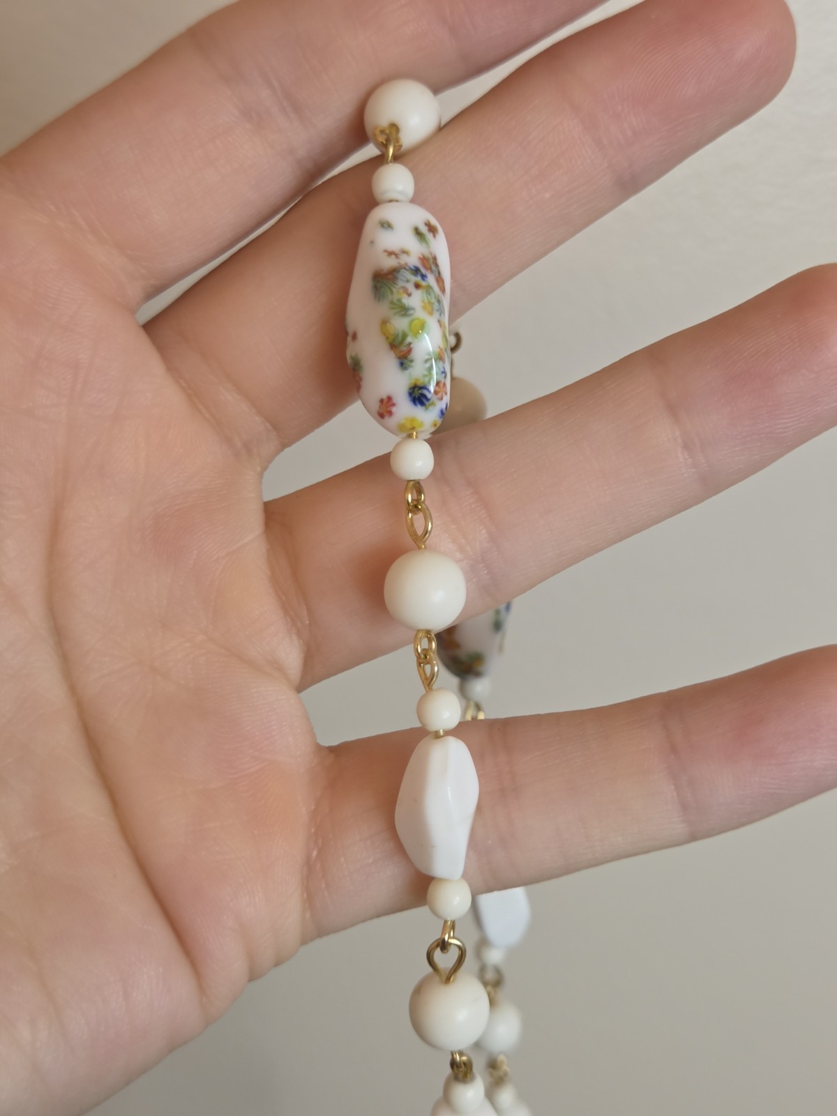Vtg Painted White Glass Bead Necklace Floral Design Cottagecore Estate Jewelry