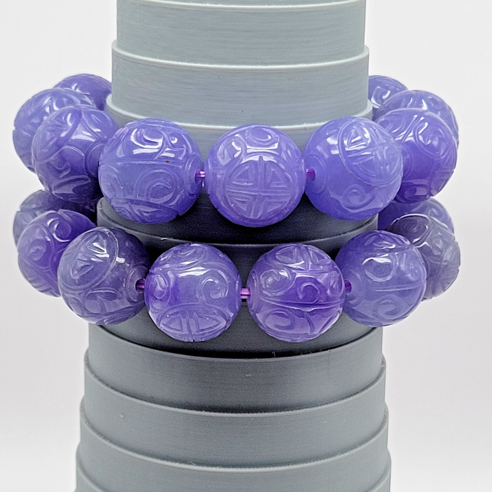 Vintage Estate Pair of Lavender Jade Carved Longevity Bead Bracelets 17.5mm 18mm