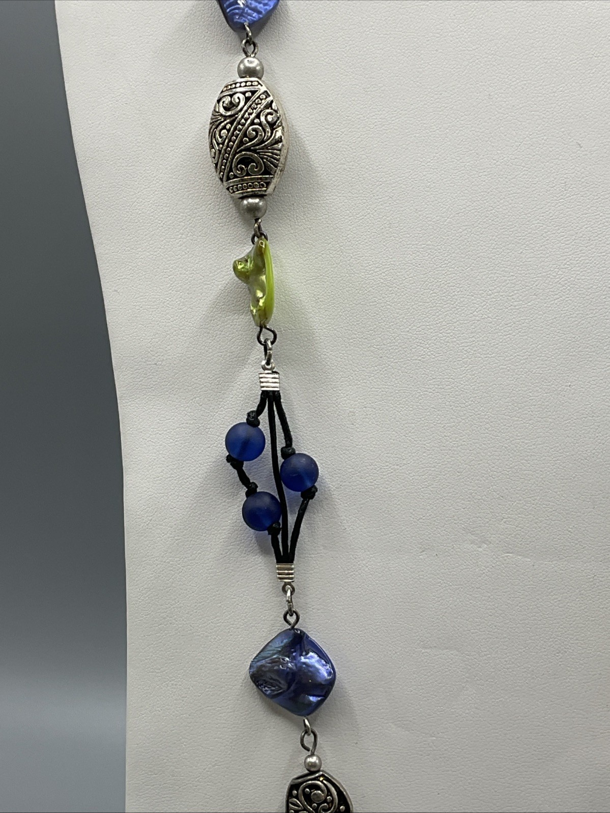 38” Designer Signed Coldwater Creek Silvertone Blue Green Shell Bead Necklace