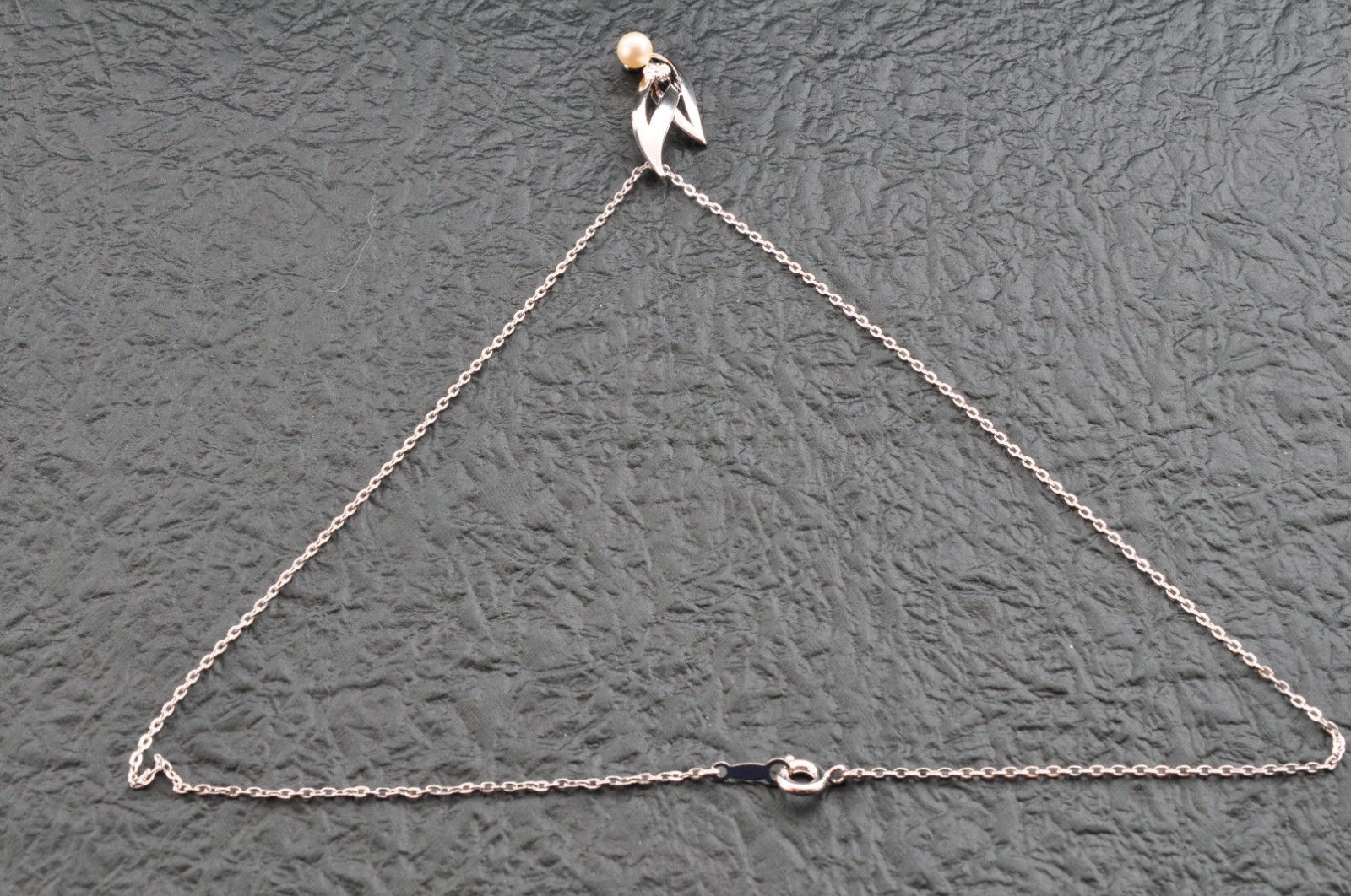 Near mint Japan brand “MIKIMOTO” Akoya pearl pendant 925 silver (total 9.75ct).