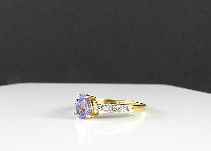 18K Gold Blue Violet Tanzanite Color Pear Cut Ring Diamond Accent Fine Jewelry