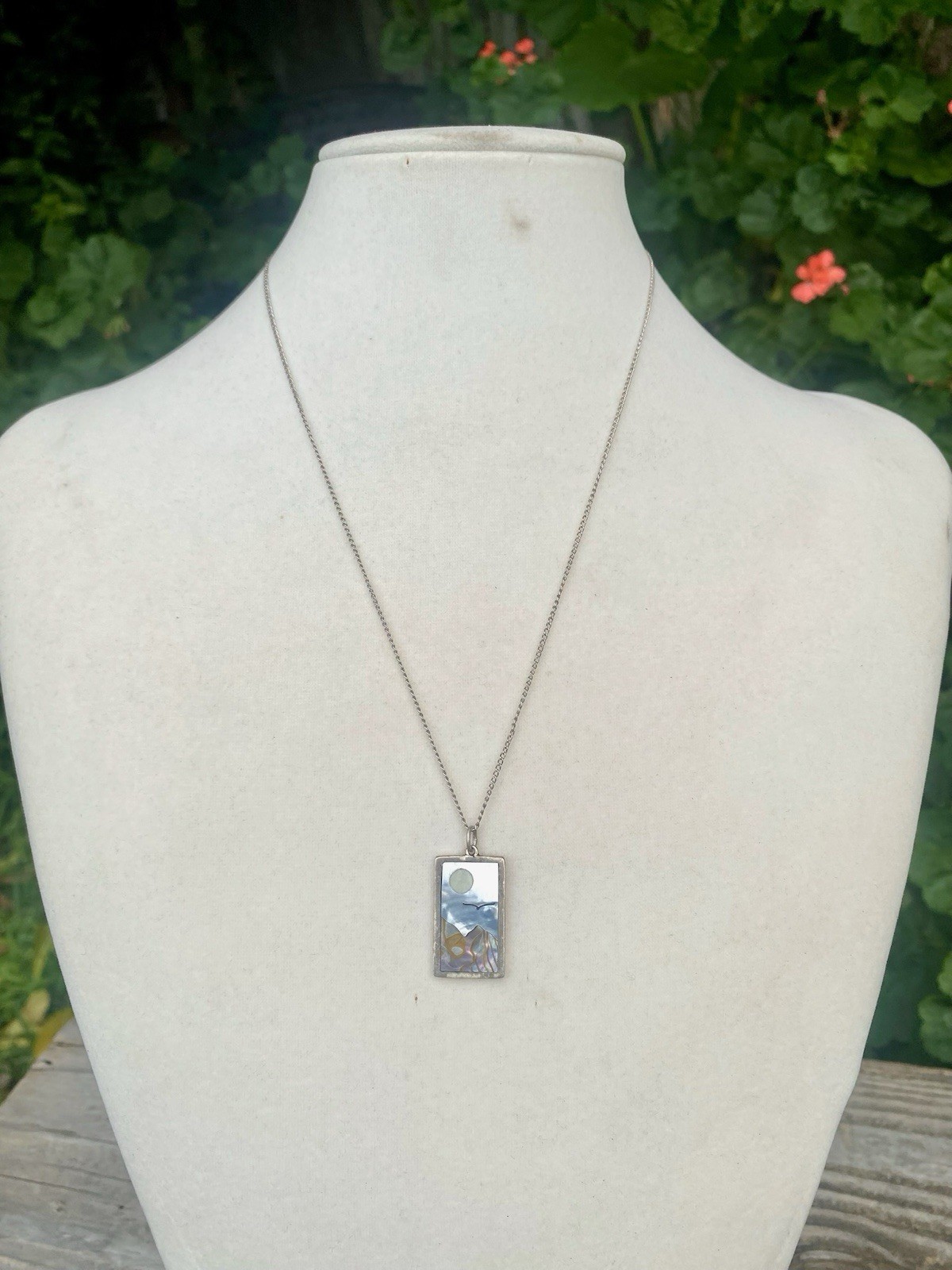 Vintage Sterling Silver Abalone Shell Inlay Eagle Mountains Pendant 925