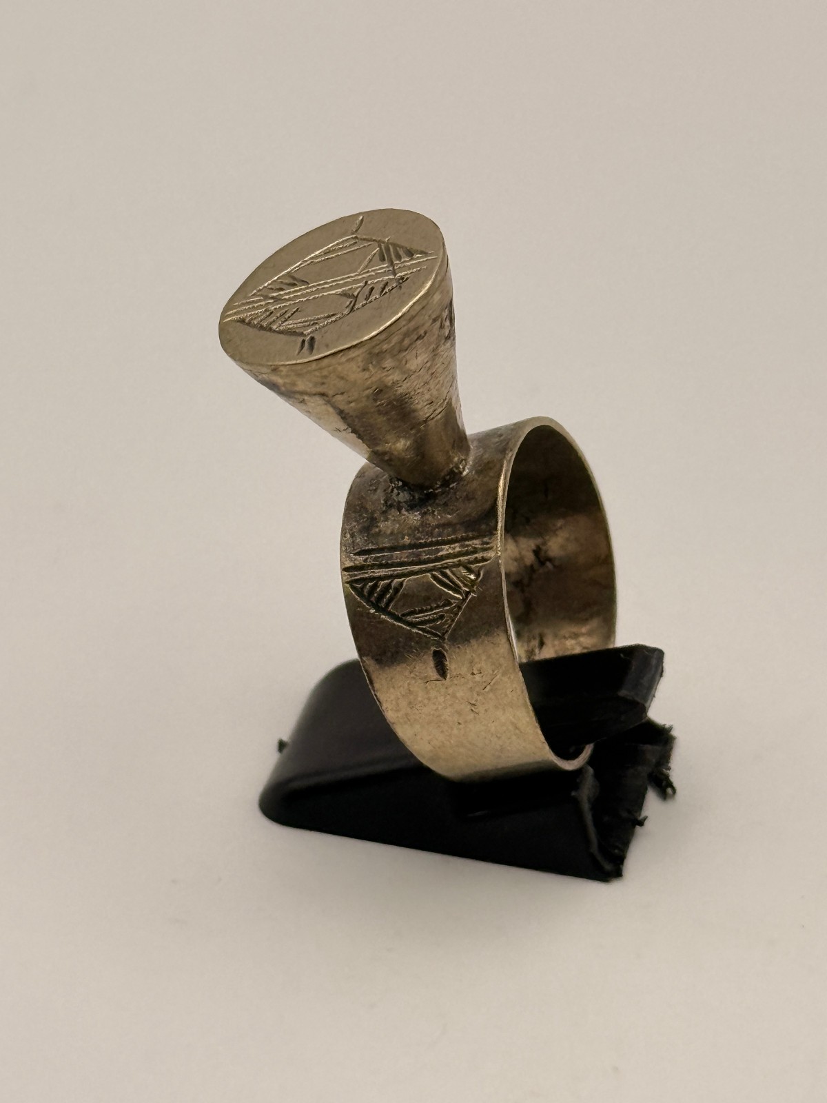 Rare Amazigh Berber Handmade Antique Ring – Authentic Moroccan Tuareg Jewelry!