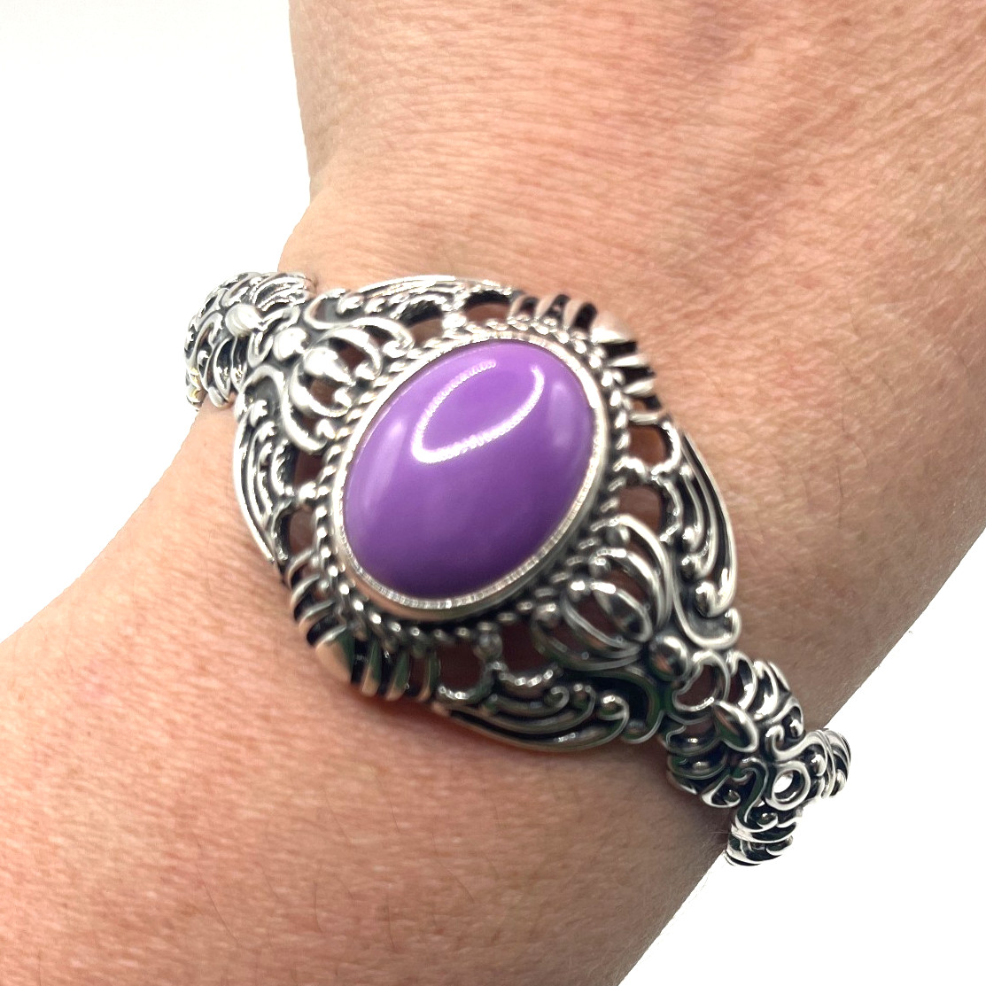 VTG Carolyn Pollack Cuff Bracelet Purple Charoite Cabochon Scroll Sterling 925