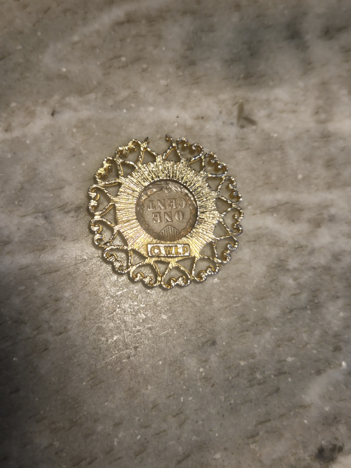 Indian Head Cent Coin Round Brooch Pin Gold Tone Ornate Heart Filigree