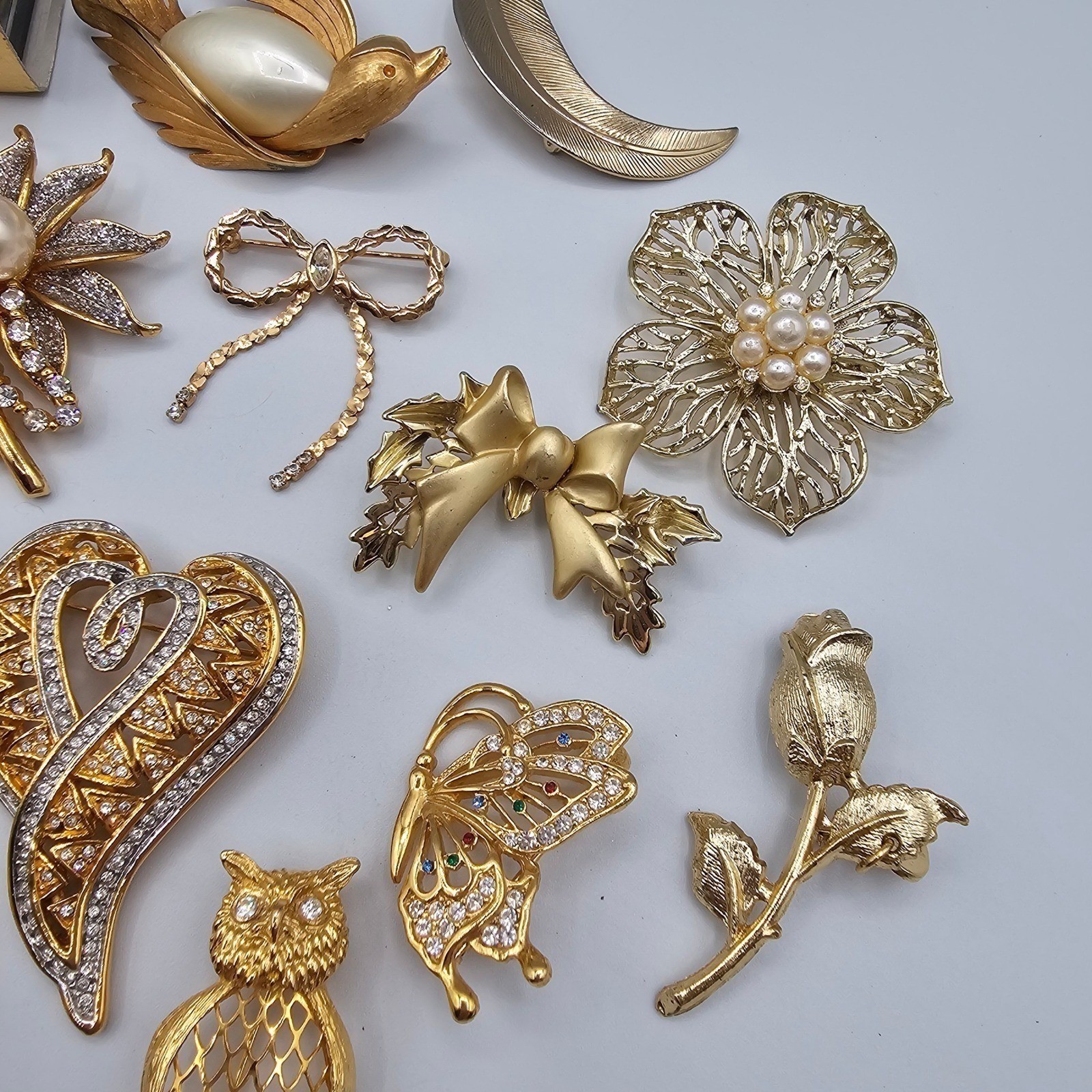 Vtg Gold Tone Brooch Lot Rhinestone Butterfly Floral Some Signed Avon Monet 20pc