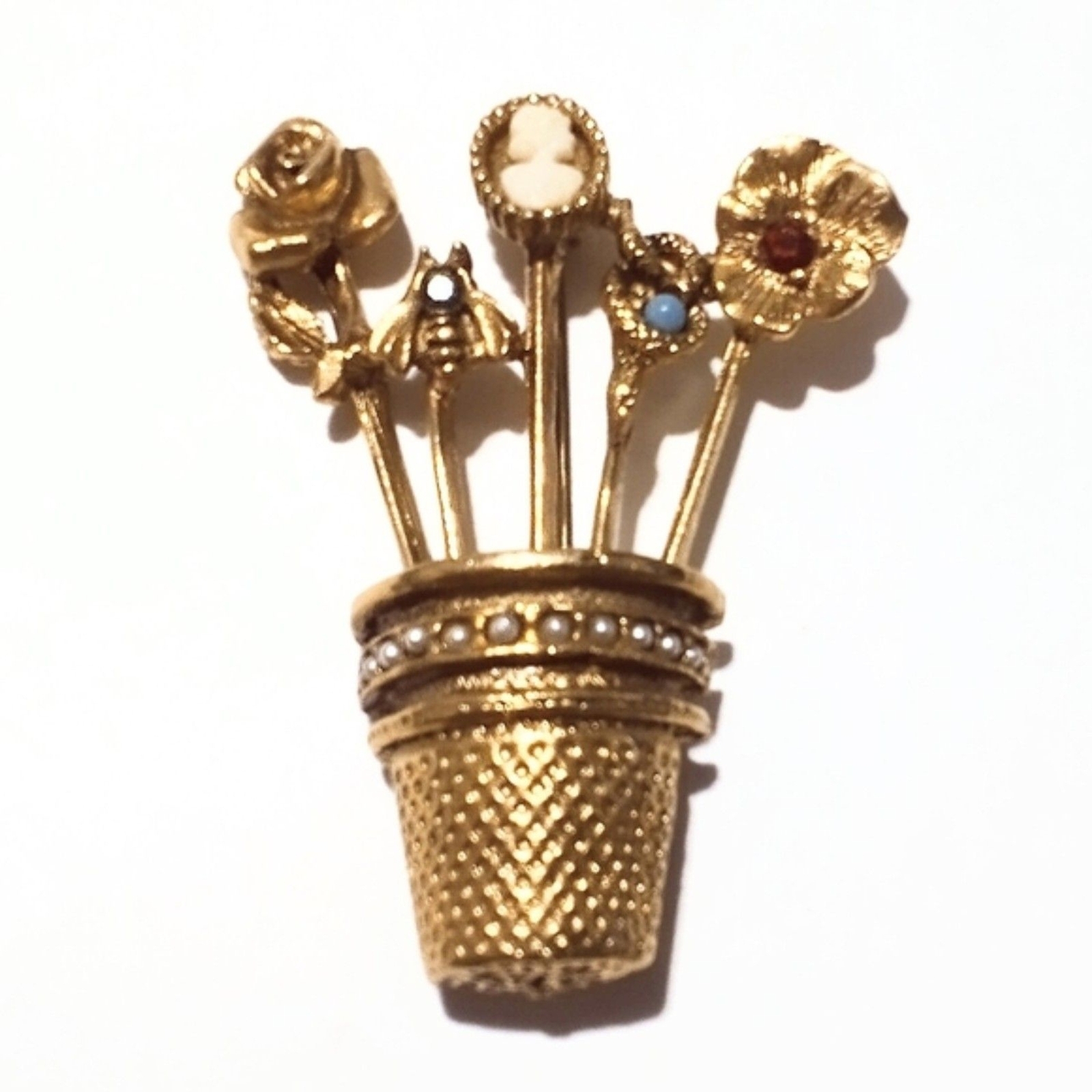 Vintage Mid Century Unsigned Goldette Thimble Floral Bouquet Brooch