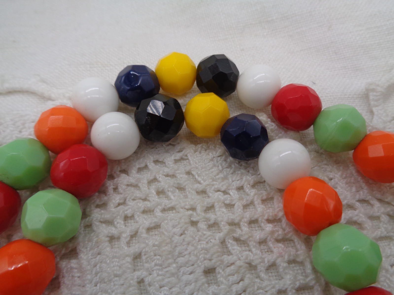 Vintage MULTICOLOR Fire Polished CZECH GLASS Faceted Opaque BEAD NECKLACE