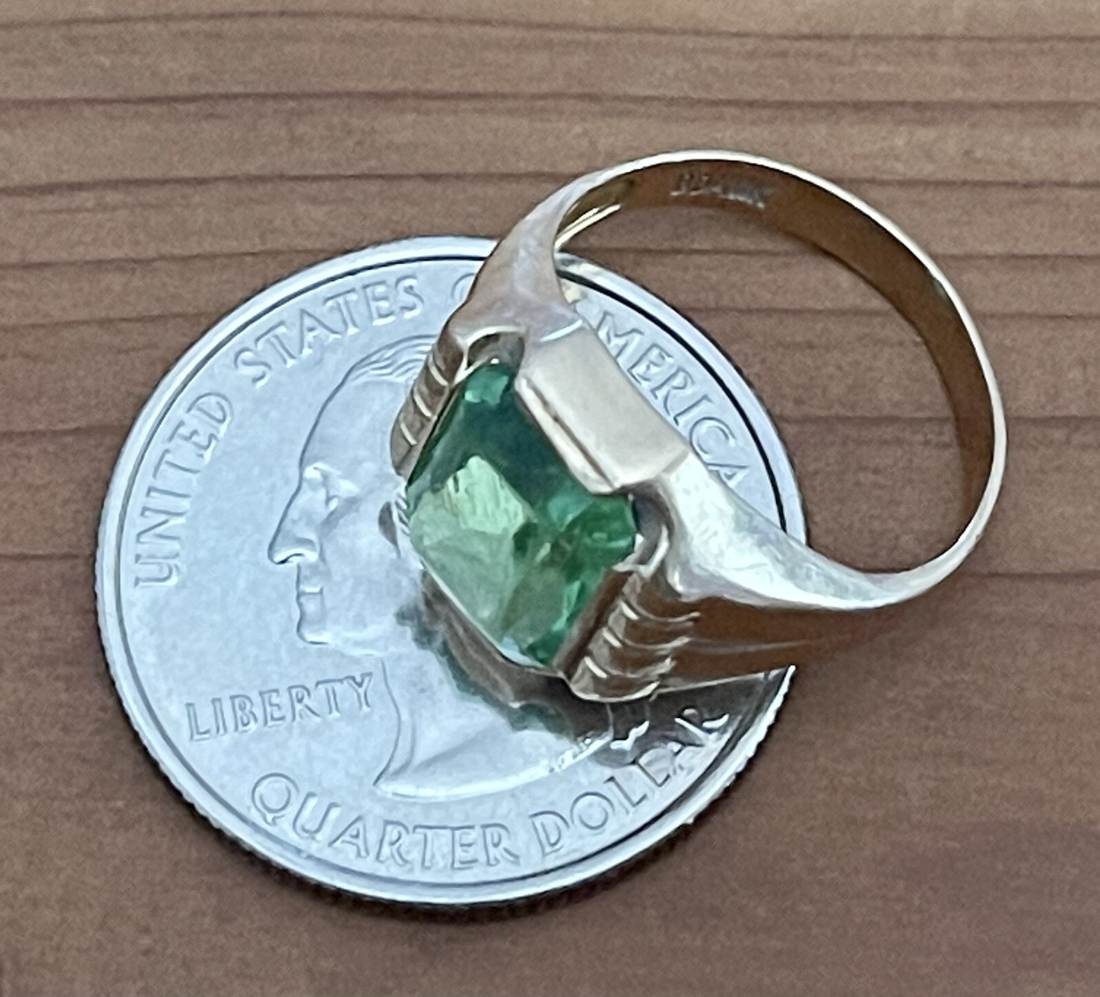 BDA 10k Yellow Gold Budlong Docherty & Armstrong Green Glass Signet Ring Sz 5.5