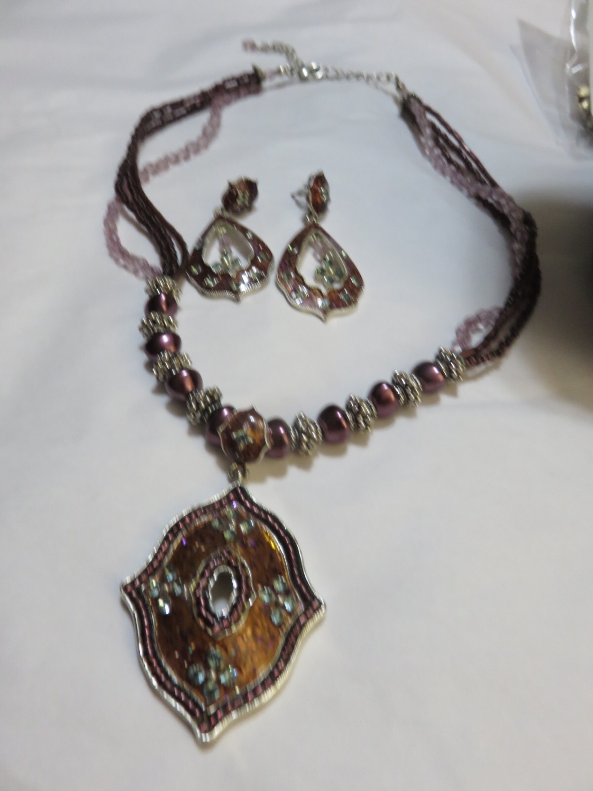 Avon NR Vintage Violet Pendant Necklace and earrings with blue crystals