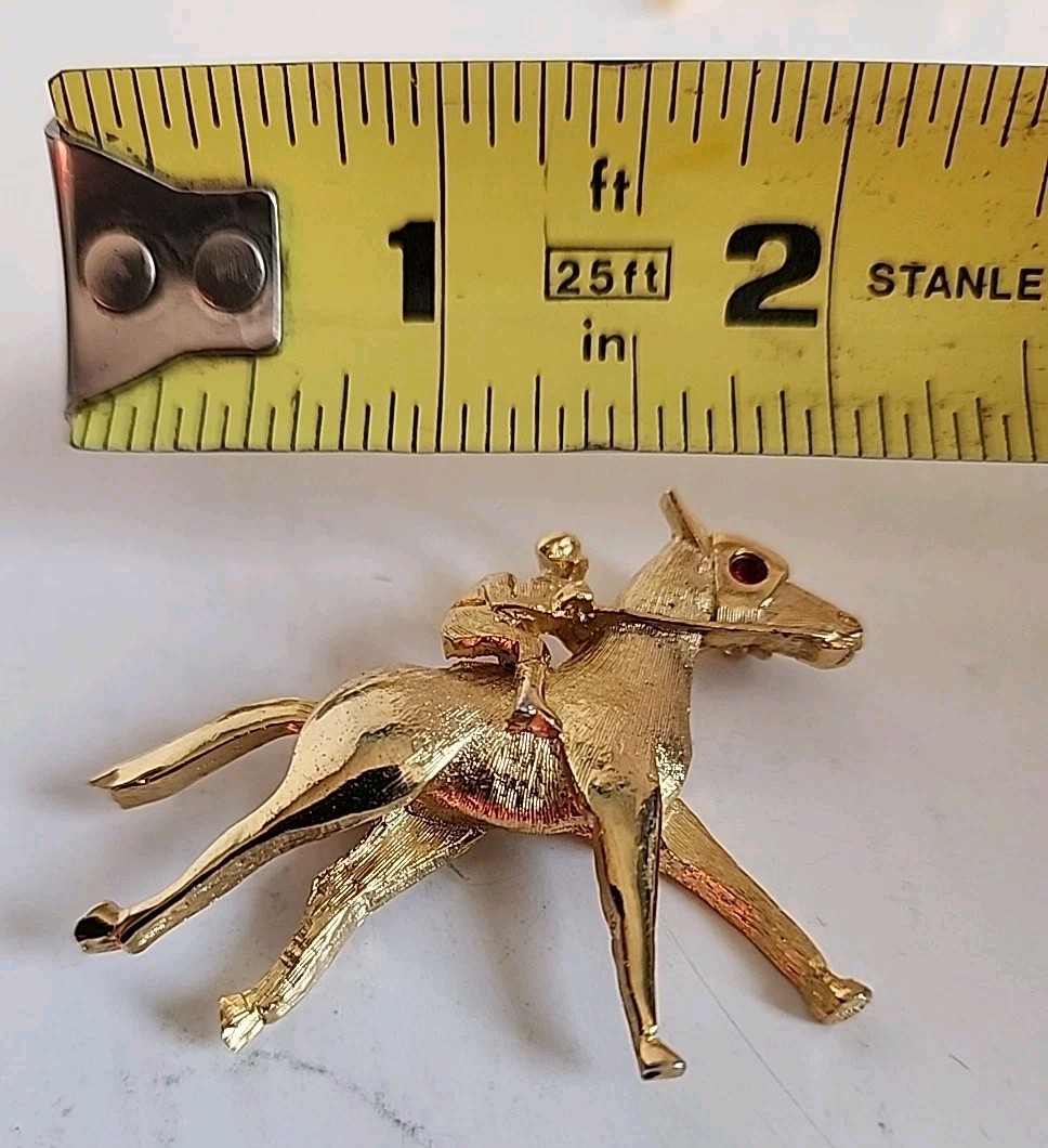 Vintage Pell Signed Equestrian Rhinestone Goldtone Jockey & Horse Brooch